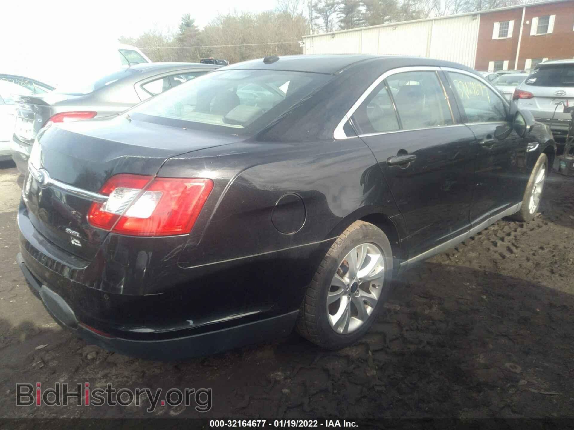 2011 FORD TAURUS - VIN: 1FAHP2EW6BG117461 - Фото 4