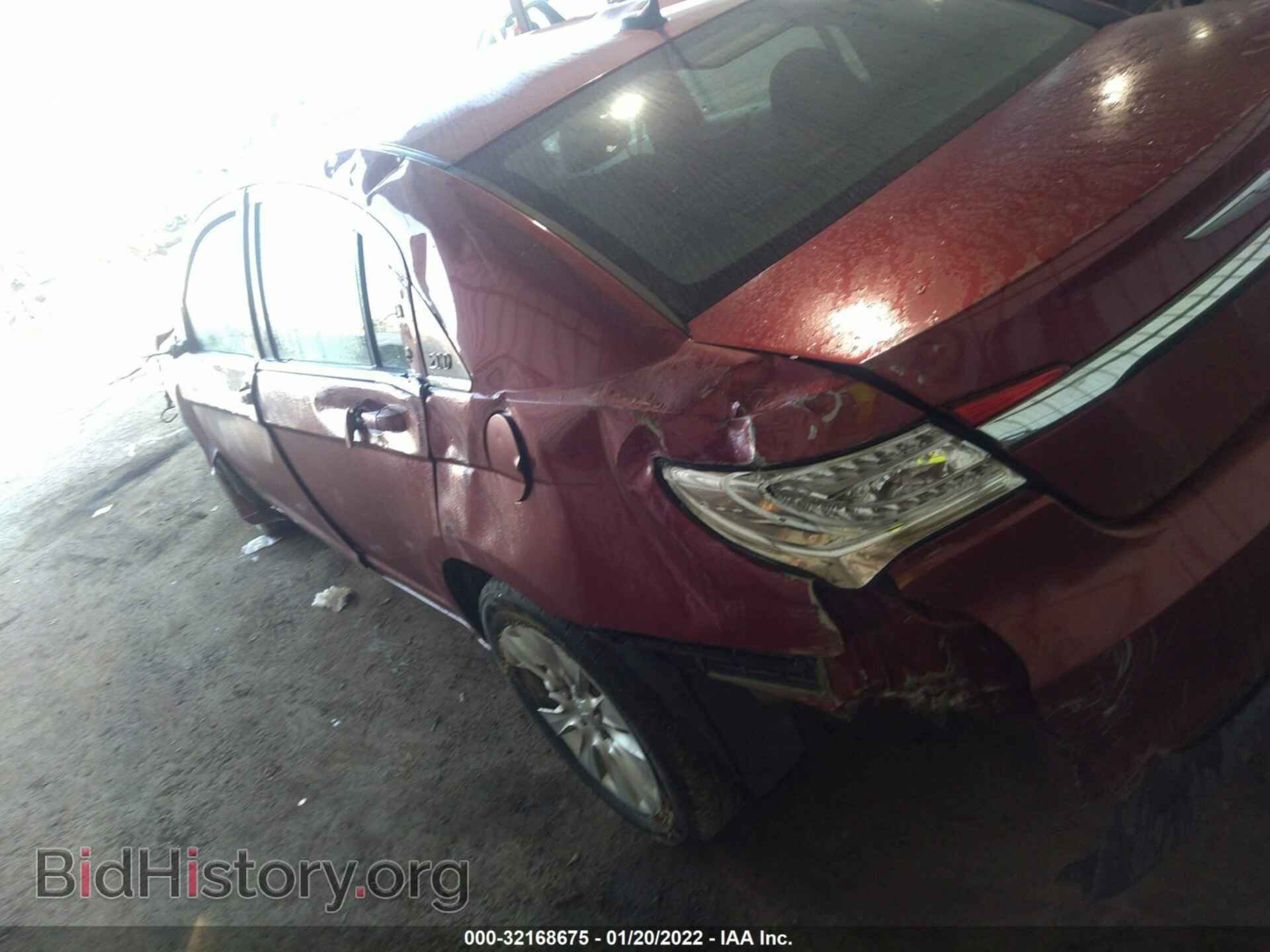 2013 CHRYSLER 200 - VIN: 1C3CCBAB3DN642323 - Фото 3