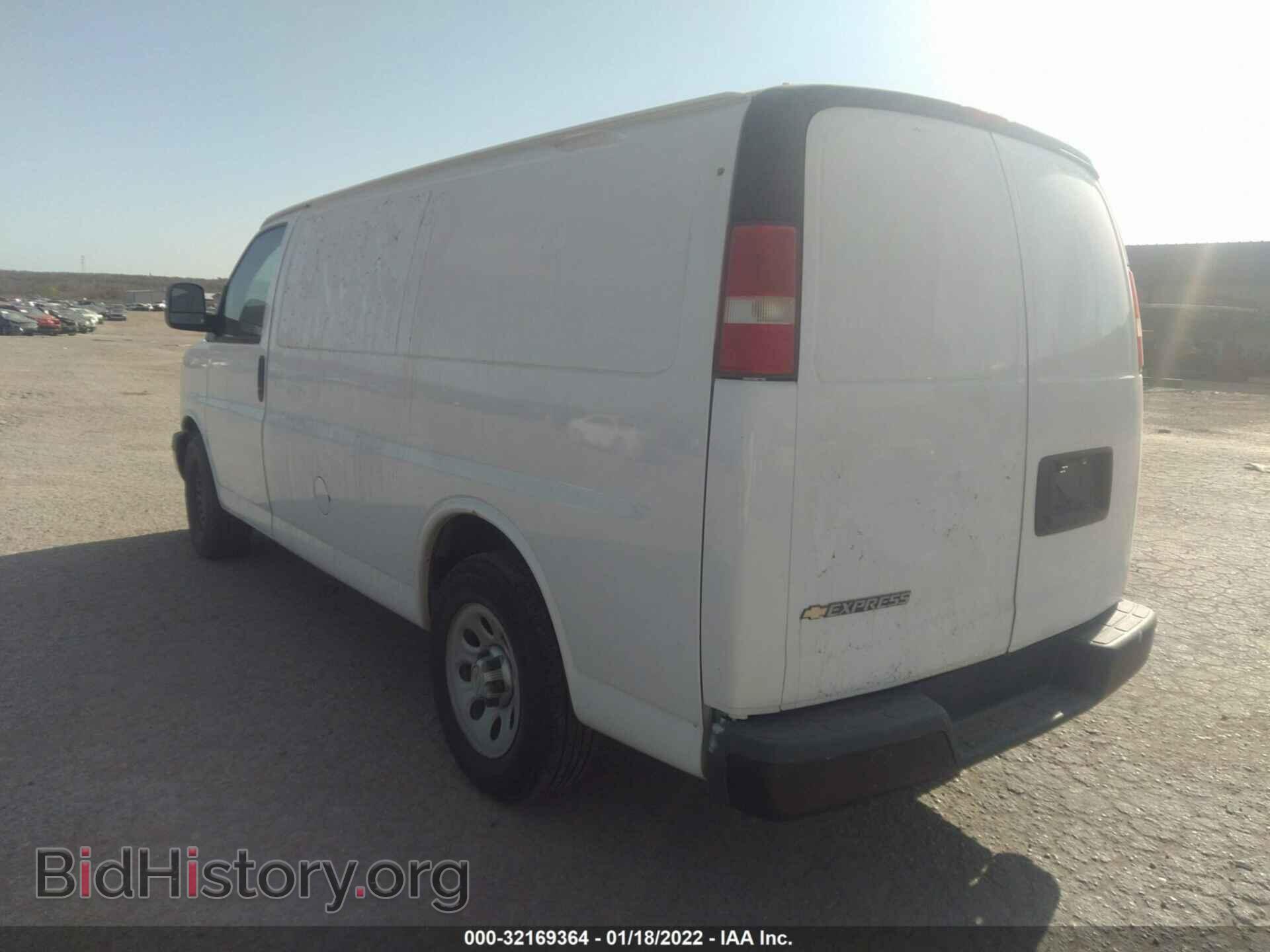 2013 CHEVROLET EXPRESS CARGO VAN - VIN: 1GCSGAFX1D1131632 - Фото 3