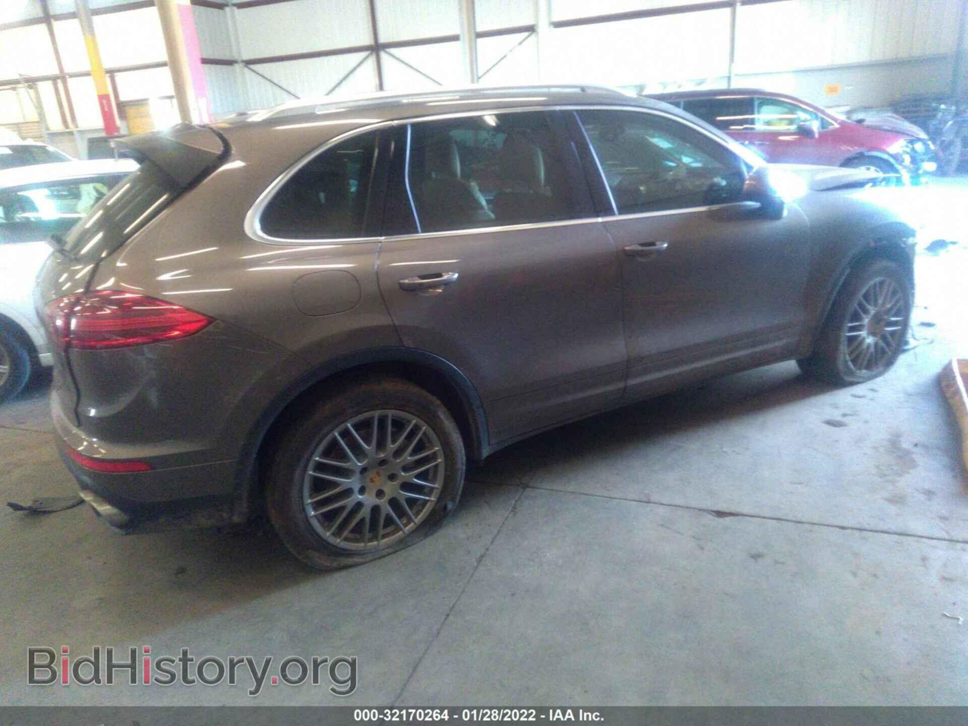 2016 PORSCHE CAYENNE - VIN: WP1AB2A27GLA96470 - Фото 4