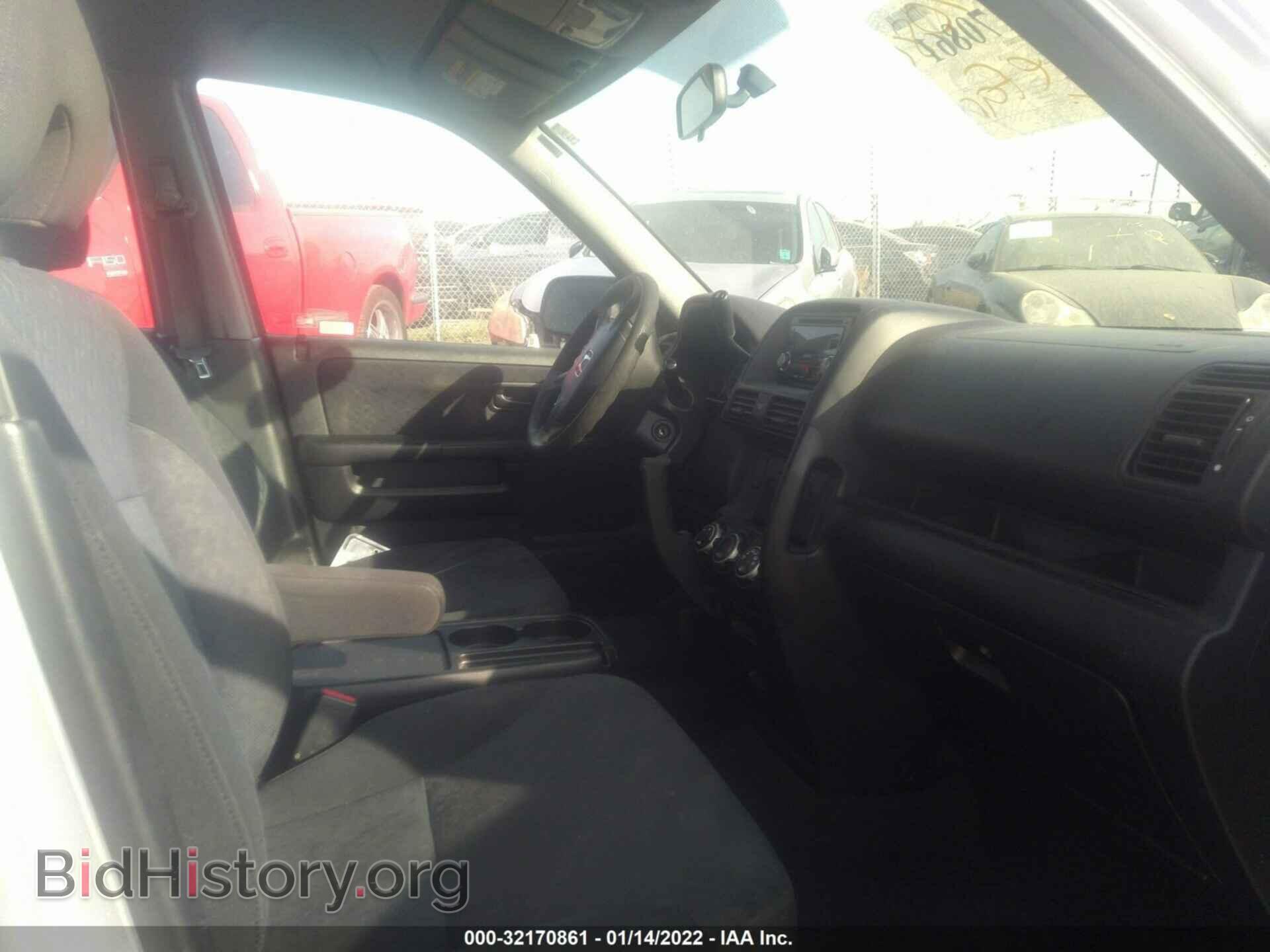 2006 HONDA CR-V - VIN: JHLRD68546C010121 - Фото 5