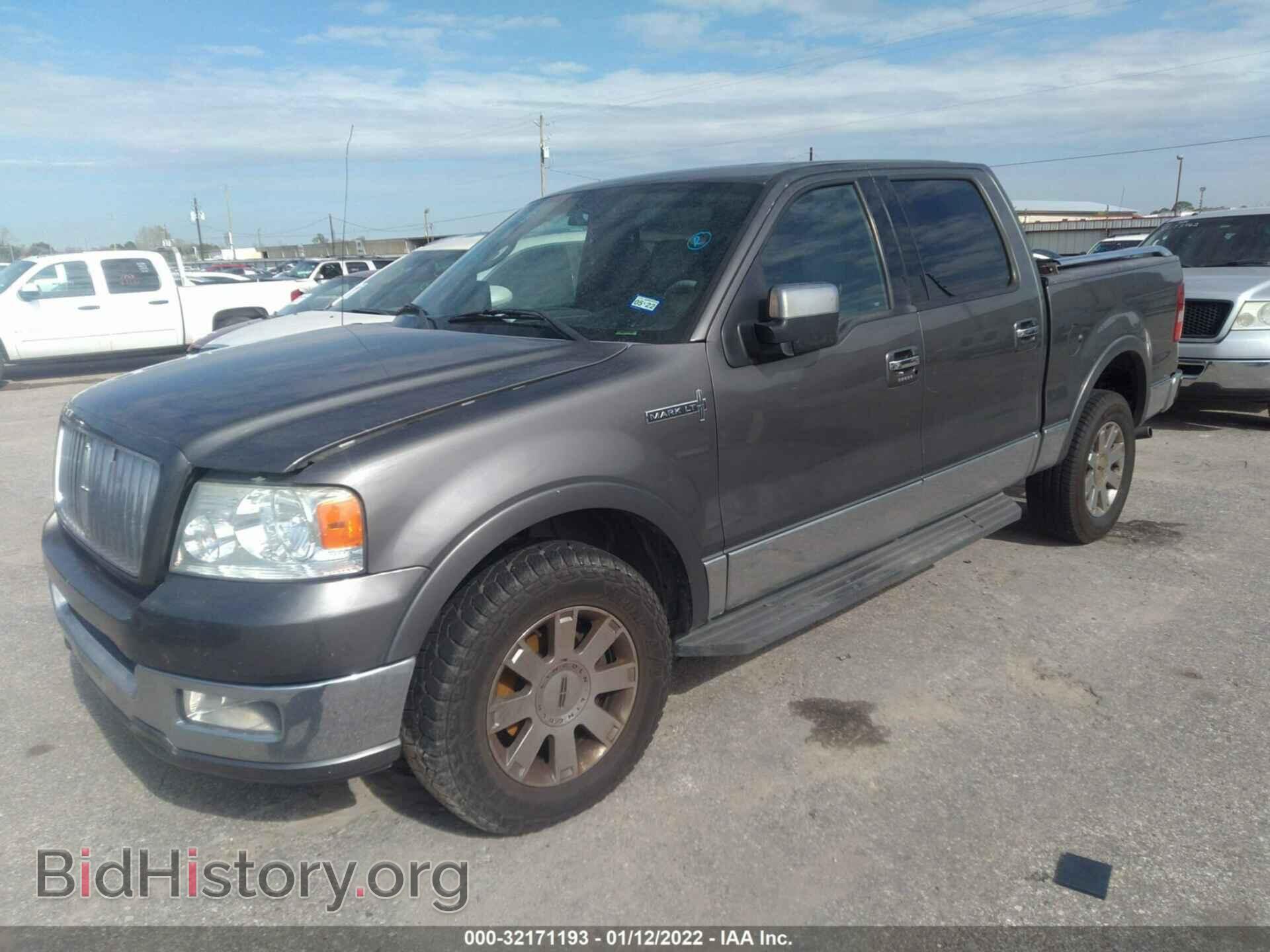 2006 LINCOLN MARK LT - VIN: 5LTPW18506FJ03571 - Фото 2