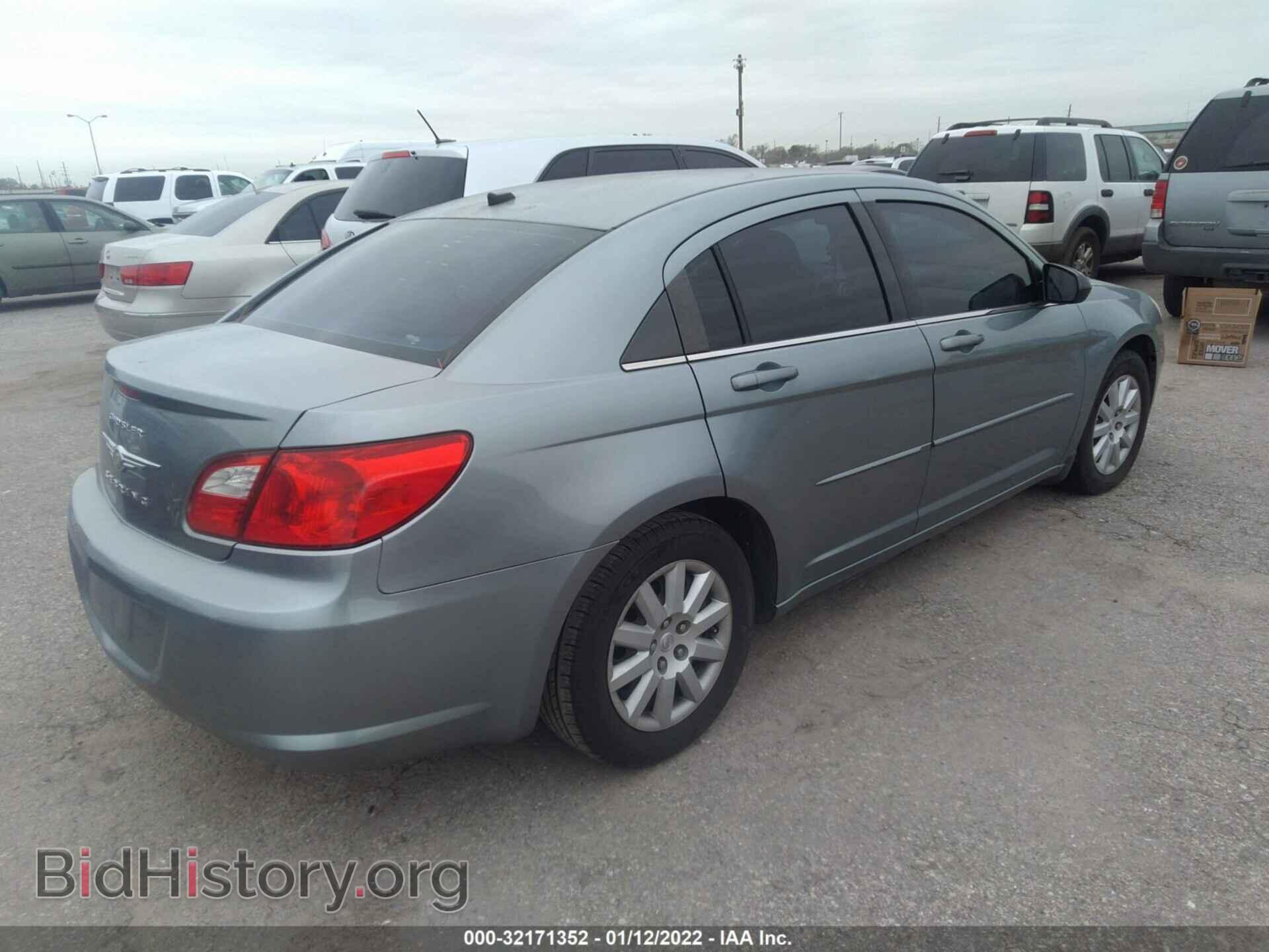2009 CHRYSLER SEBRING - VIN: 1C3LC46B19N533662 - Фото 4