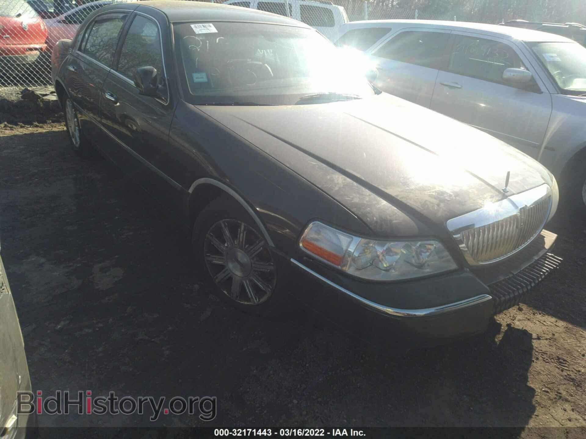 Фотография 2LNBL8CV8BX764037 - LINCOLN TOWN CAR 2011