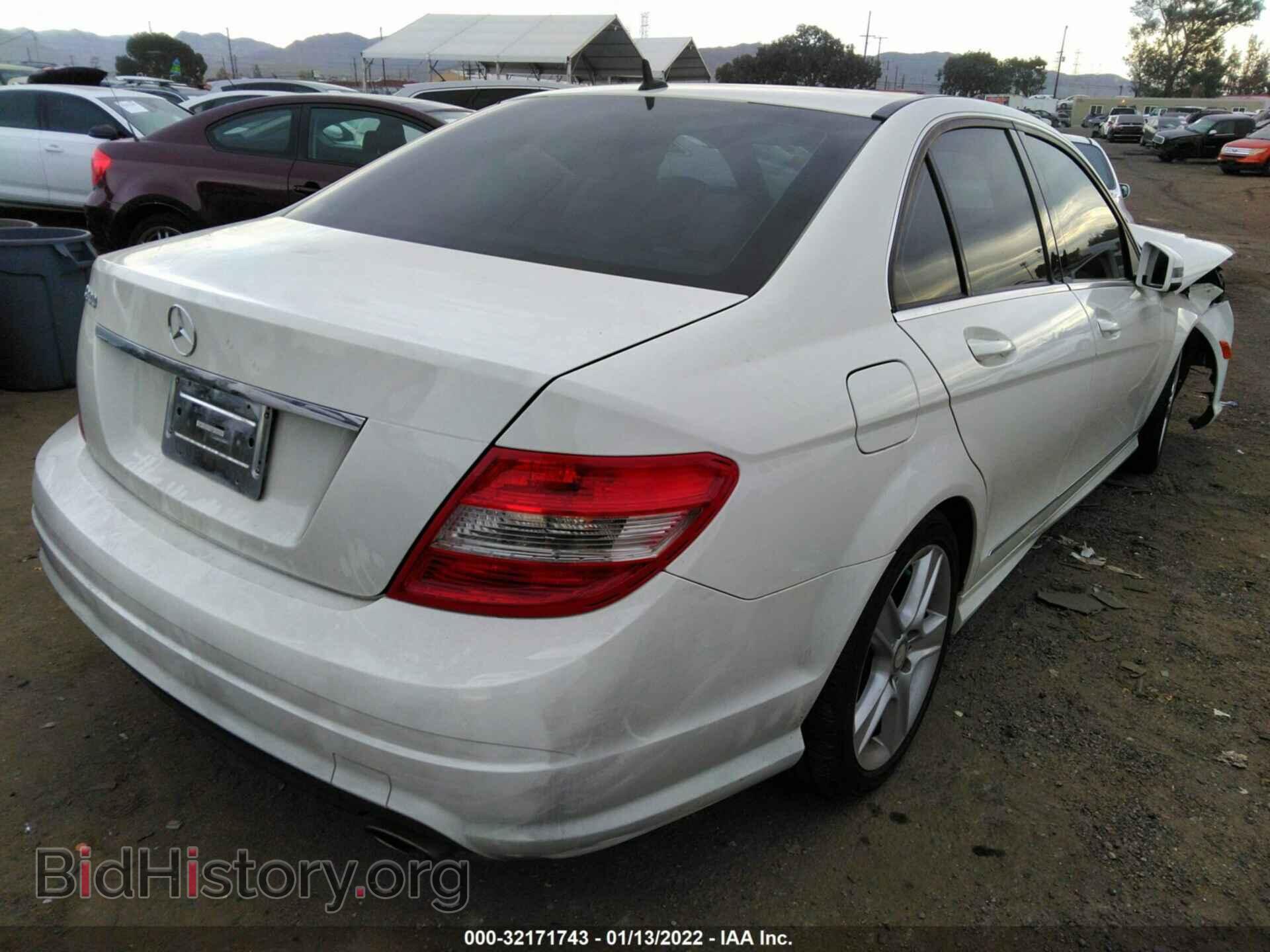 2011 MERCEDES-BENZ C-CLASS - VIN: WDDGF5EB5BA509668 - Фото 4
