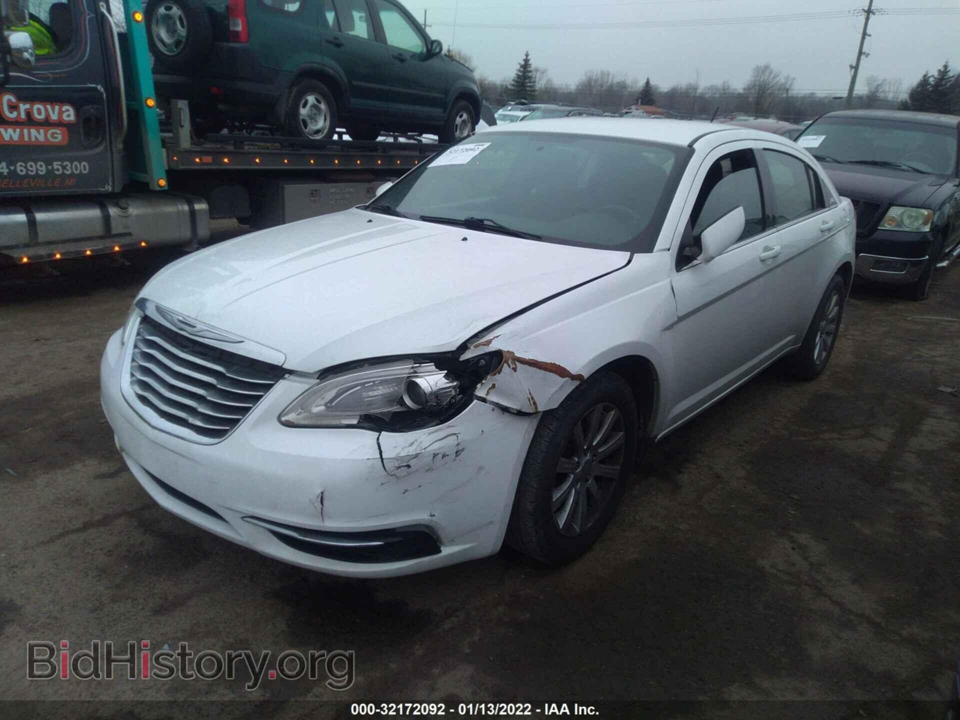 2013 CHRYSLER 200 - VIN: 1C3CCBBB5DN627725 - Photo 2