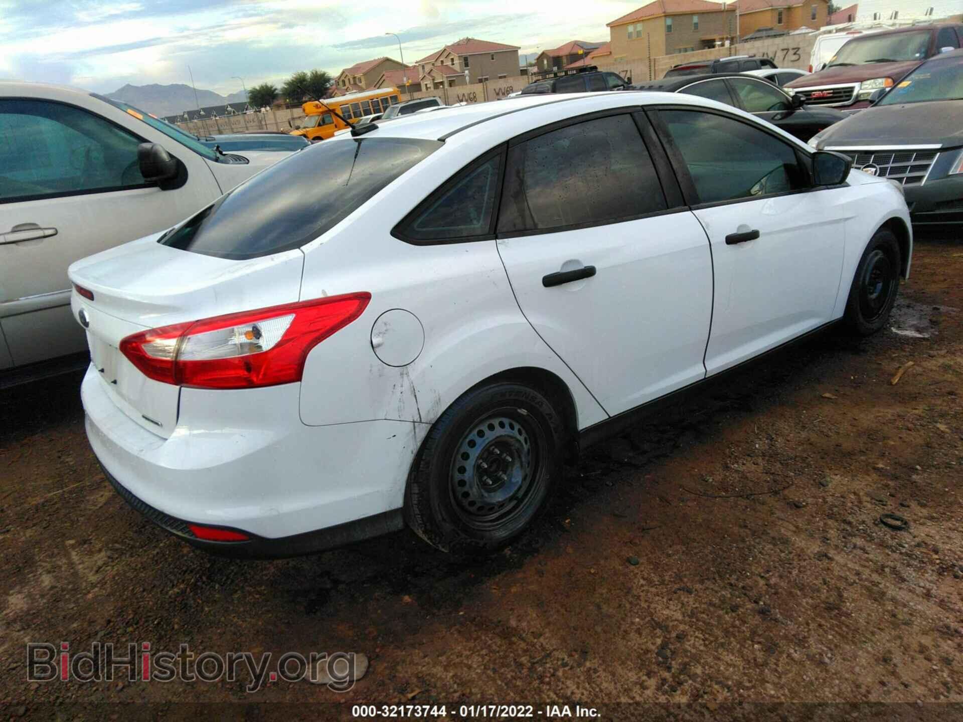 2012 FORD FOCUS - VIN: 1FAHP3E23CL452396 - Photo 4