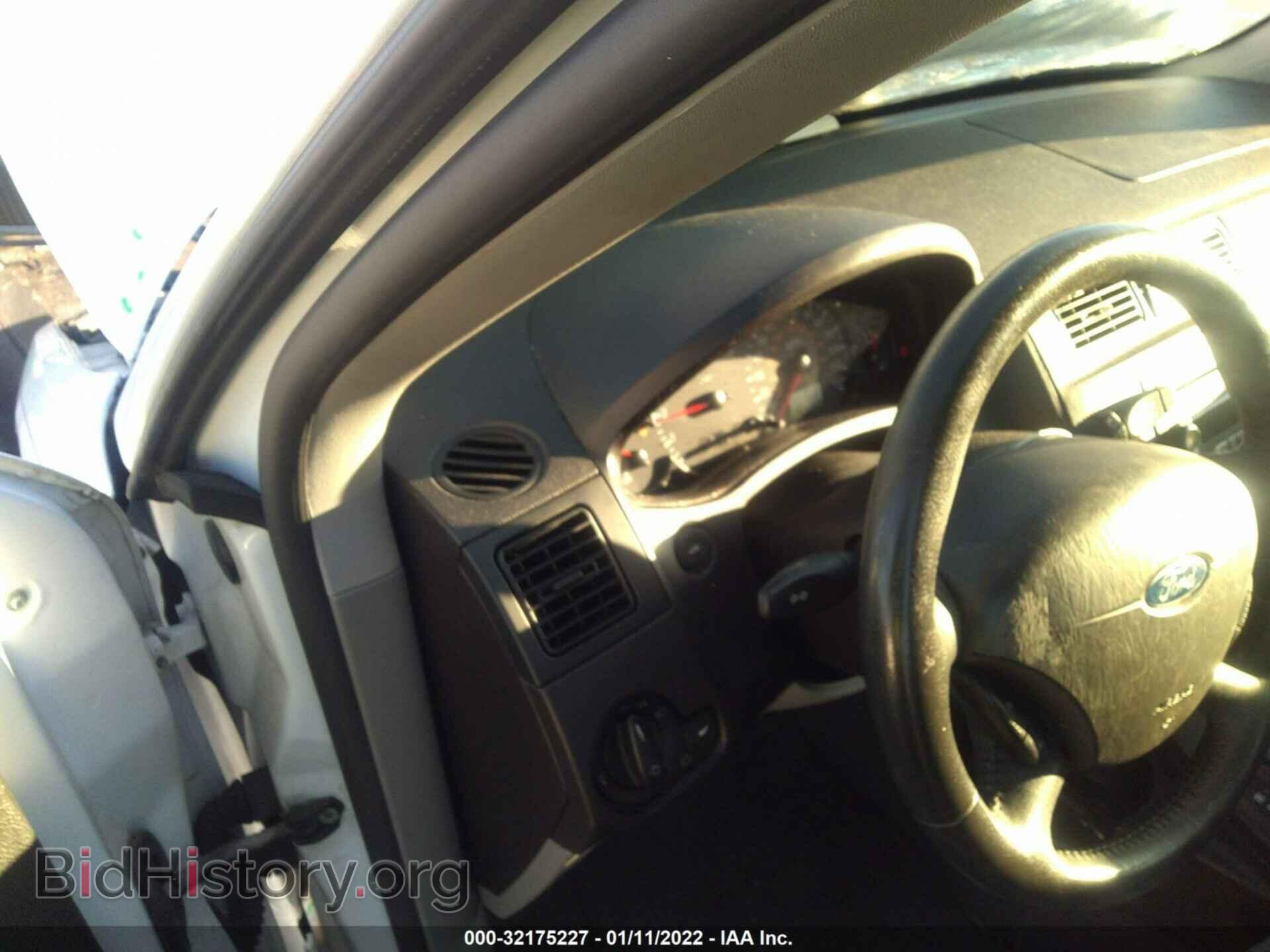 2007 FORD FOCUS - VIN: 1FAHP34N47W243569 - Photo 12