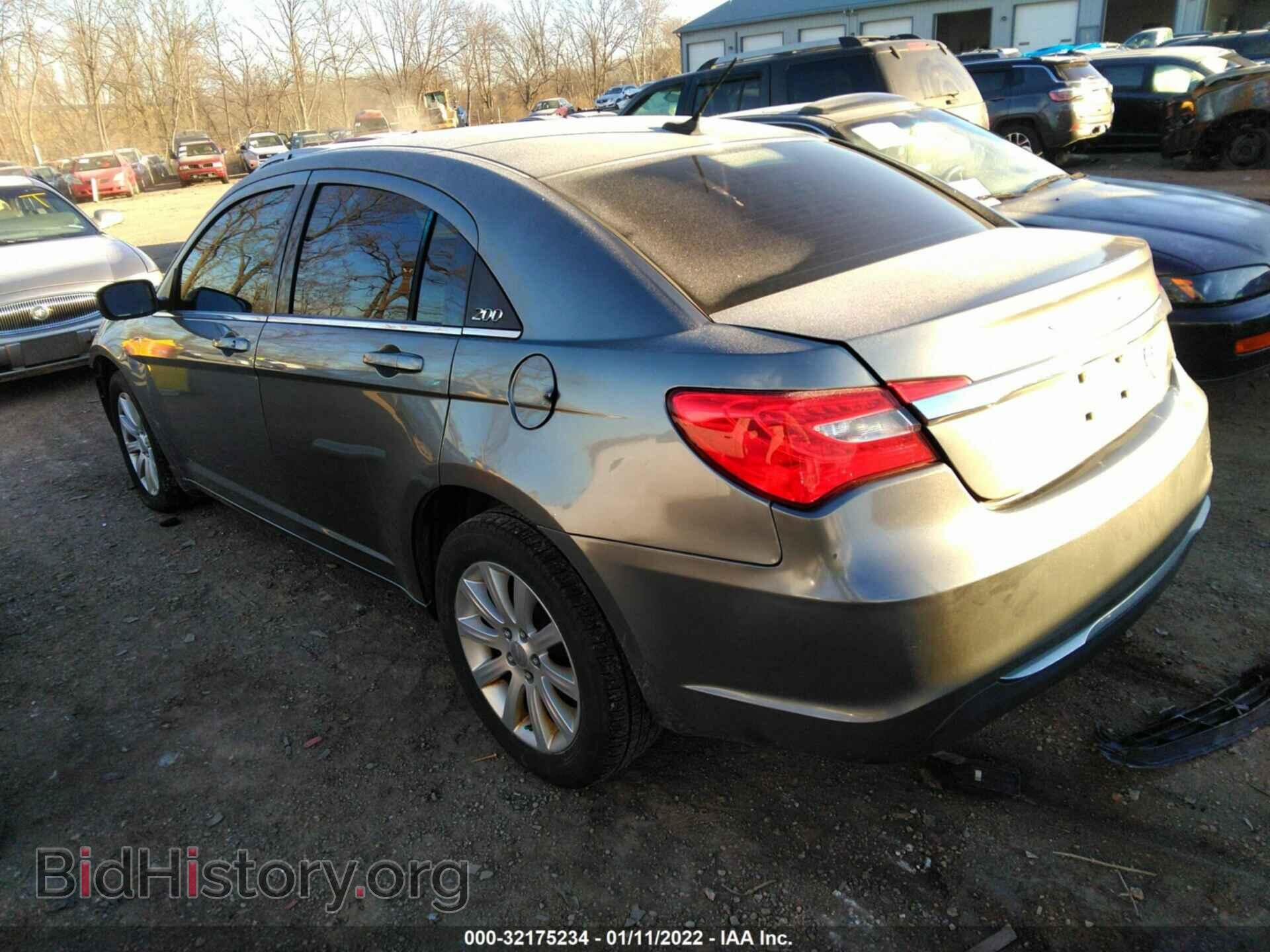 2011 CHRYSLER 200 - VIN: 1C3BC1FB2BN604433 - Фото 3