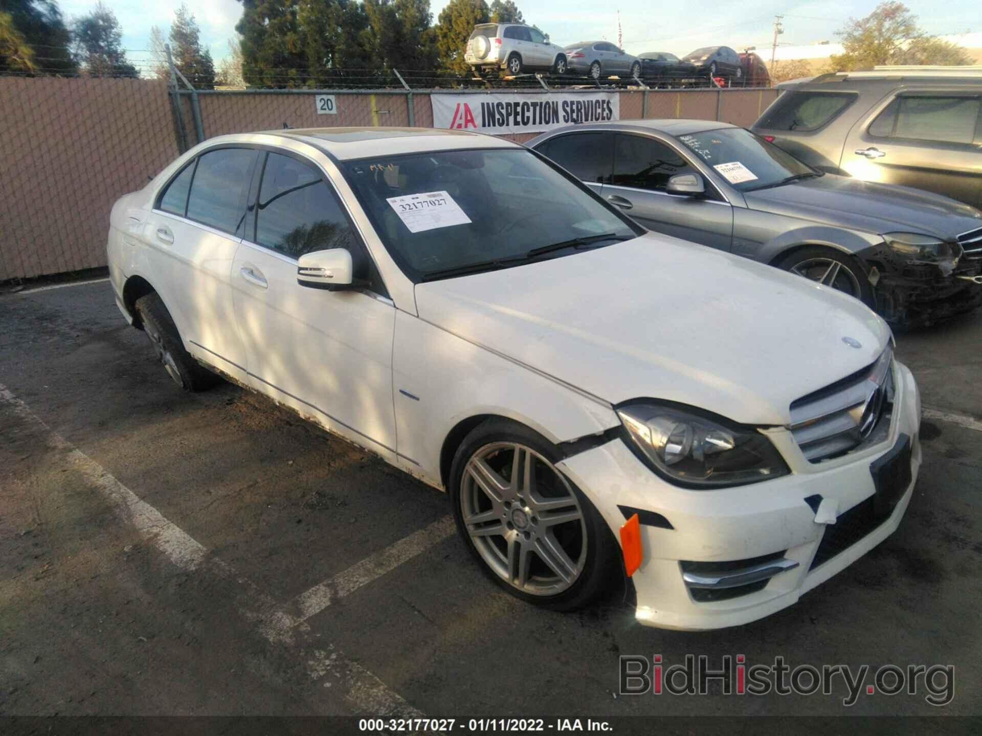 Photo WDDGF4HB5CR217544 - MERCEDES-BENZ C-CLASS 2012