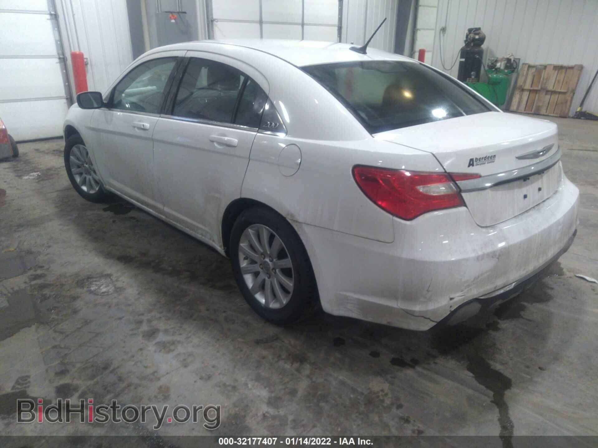 2014 CHRYSLER 200 - VIN: 1C3CCBBB4EN186400 - Photo 3
