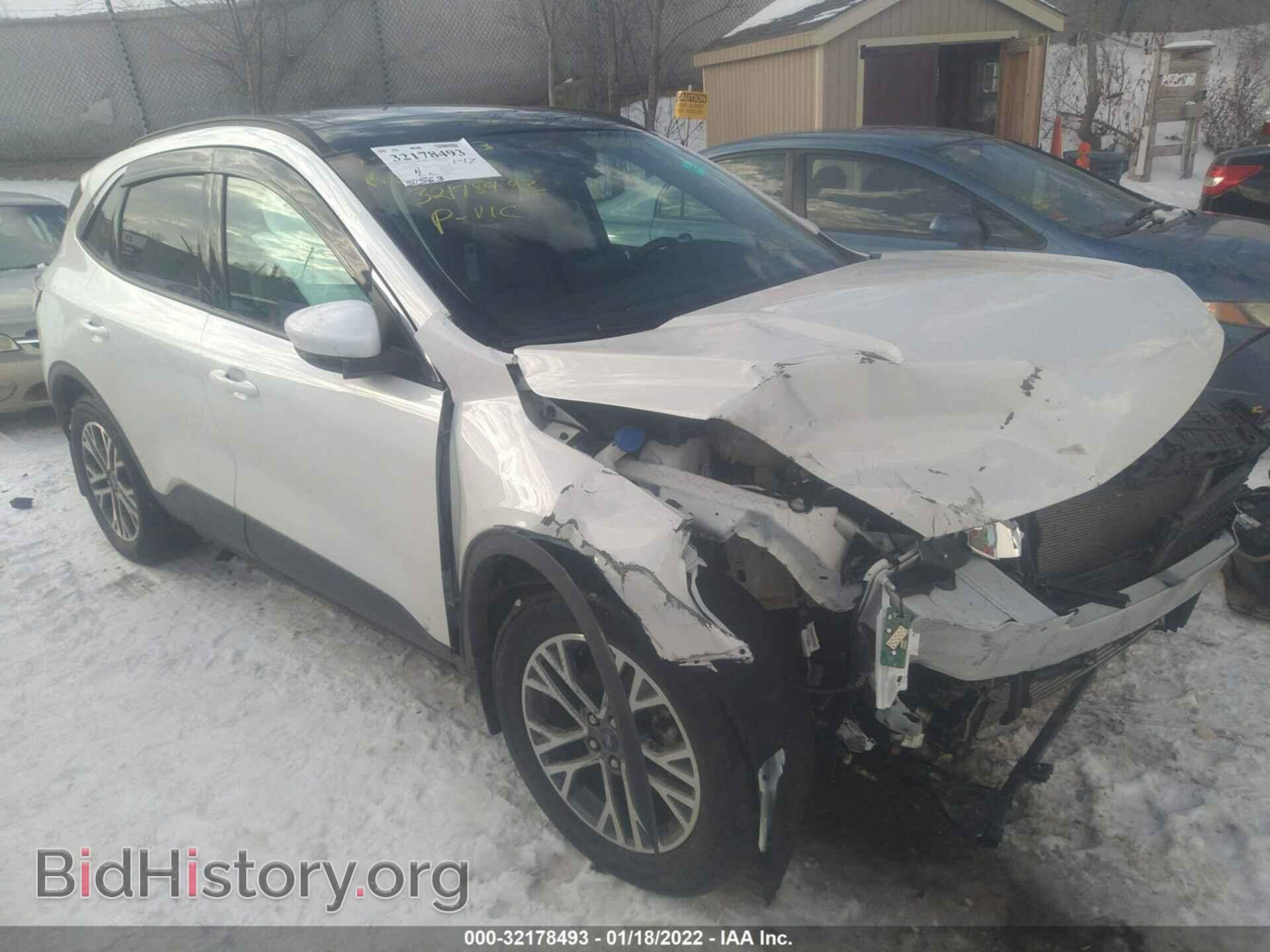 Photo 1FMCU9H65LUA78197 - FORD ESCAPE 2020
