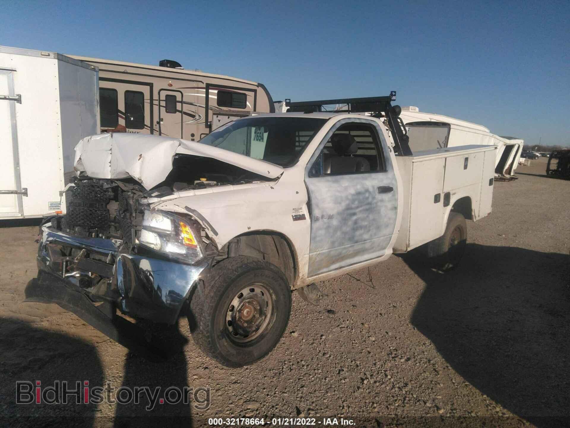 2018 RAM 2500 - VIN: 3C6MR5AJ4JG285852 - Фото 2