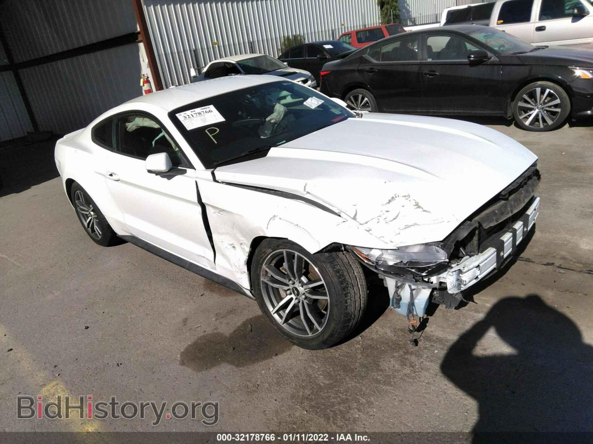 Photo 1FA6P8THXH5281914 - FORD MUSTANG 2017