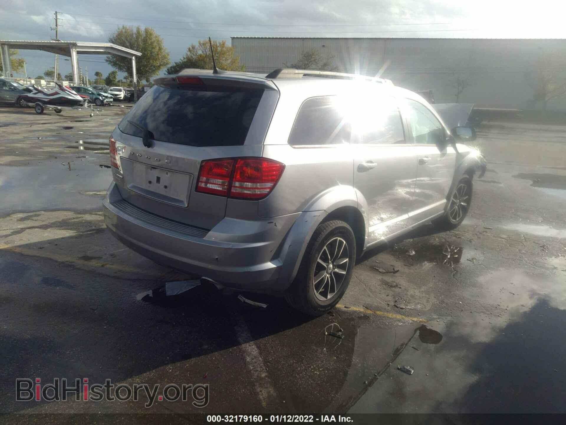 2018 DODGE JOURNEY - VIN: 3C4PDCAB3JT519679 - Фото 4