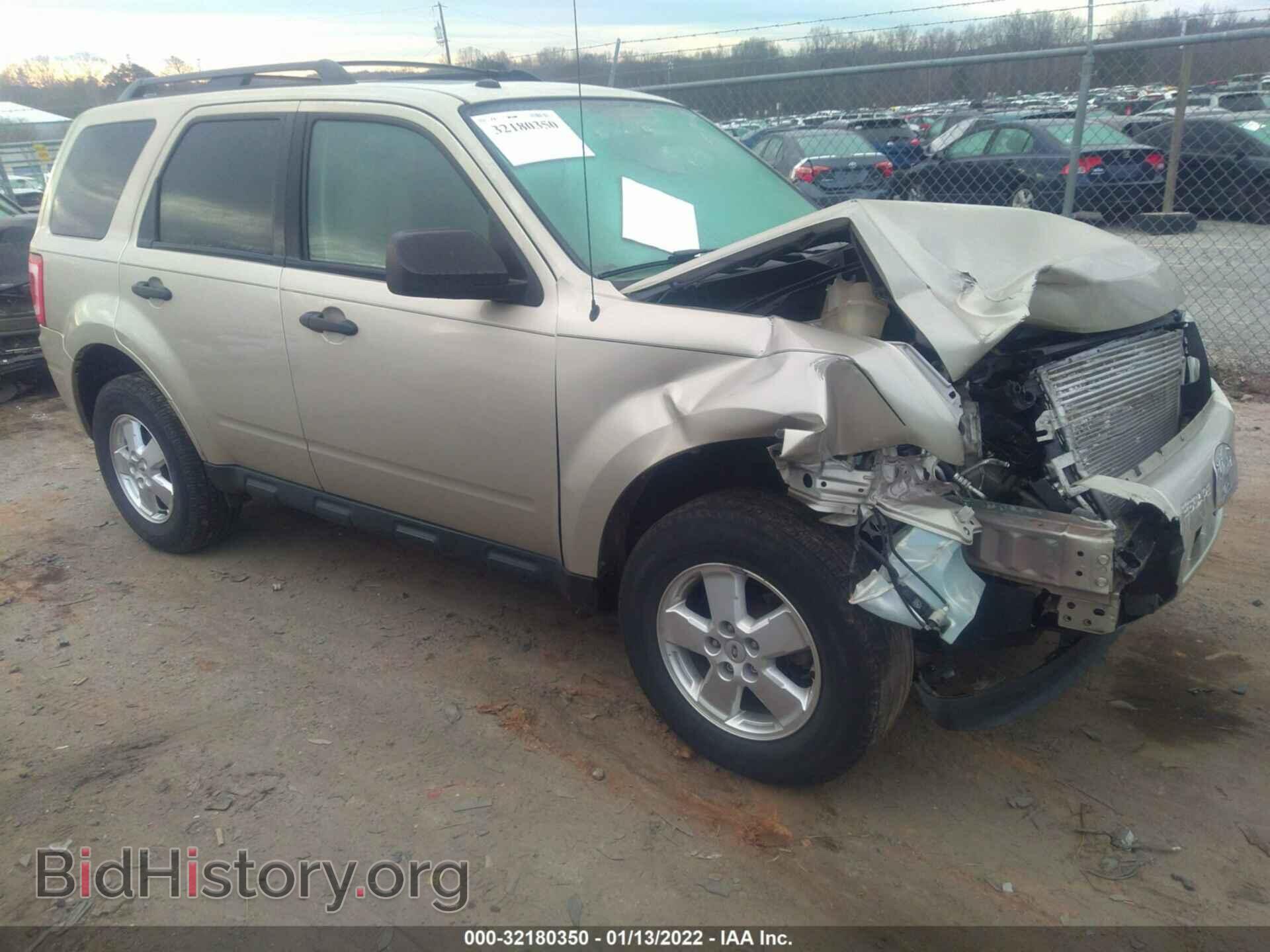 Photo 1FMCU0DG5CKA47019 - FORD ESCAPE 2012
