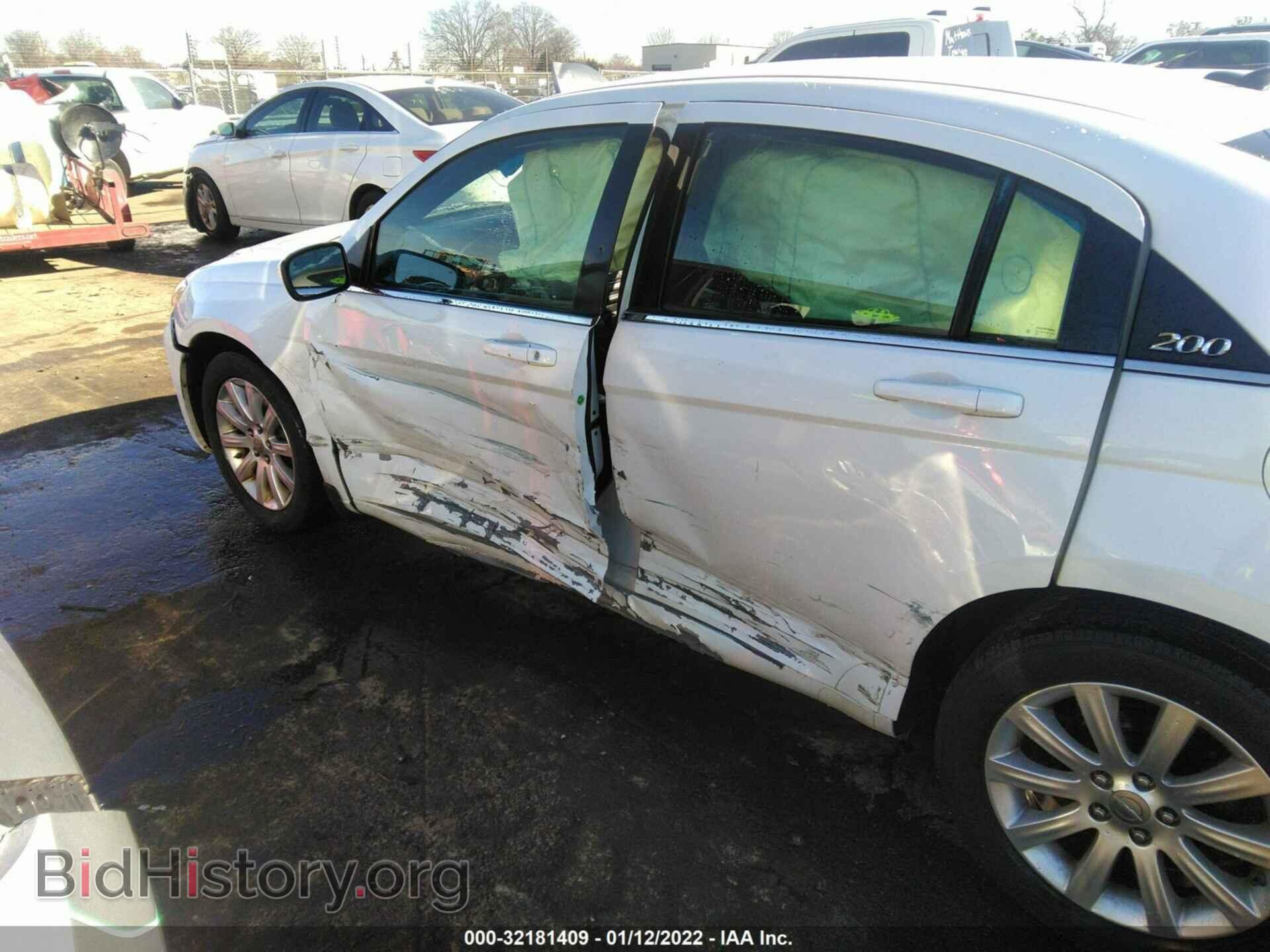 2012 CHRYSLER 200 - VIN: 1C3CCBBB9CN137867 - Фото 6