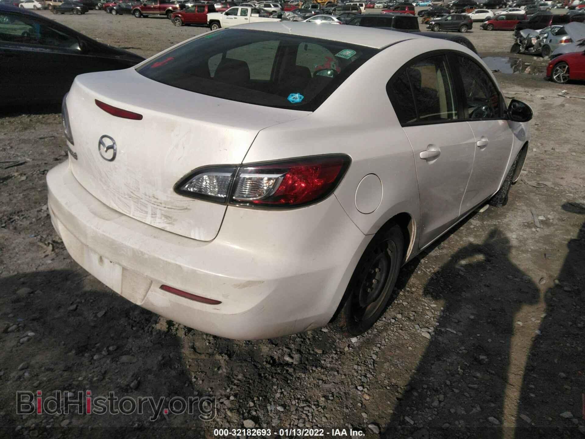 2012 MAZDA MAZDA3 - VIN: JM1BL1UF2C1590690 - Фото 4
