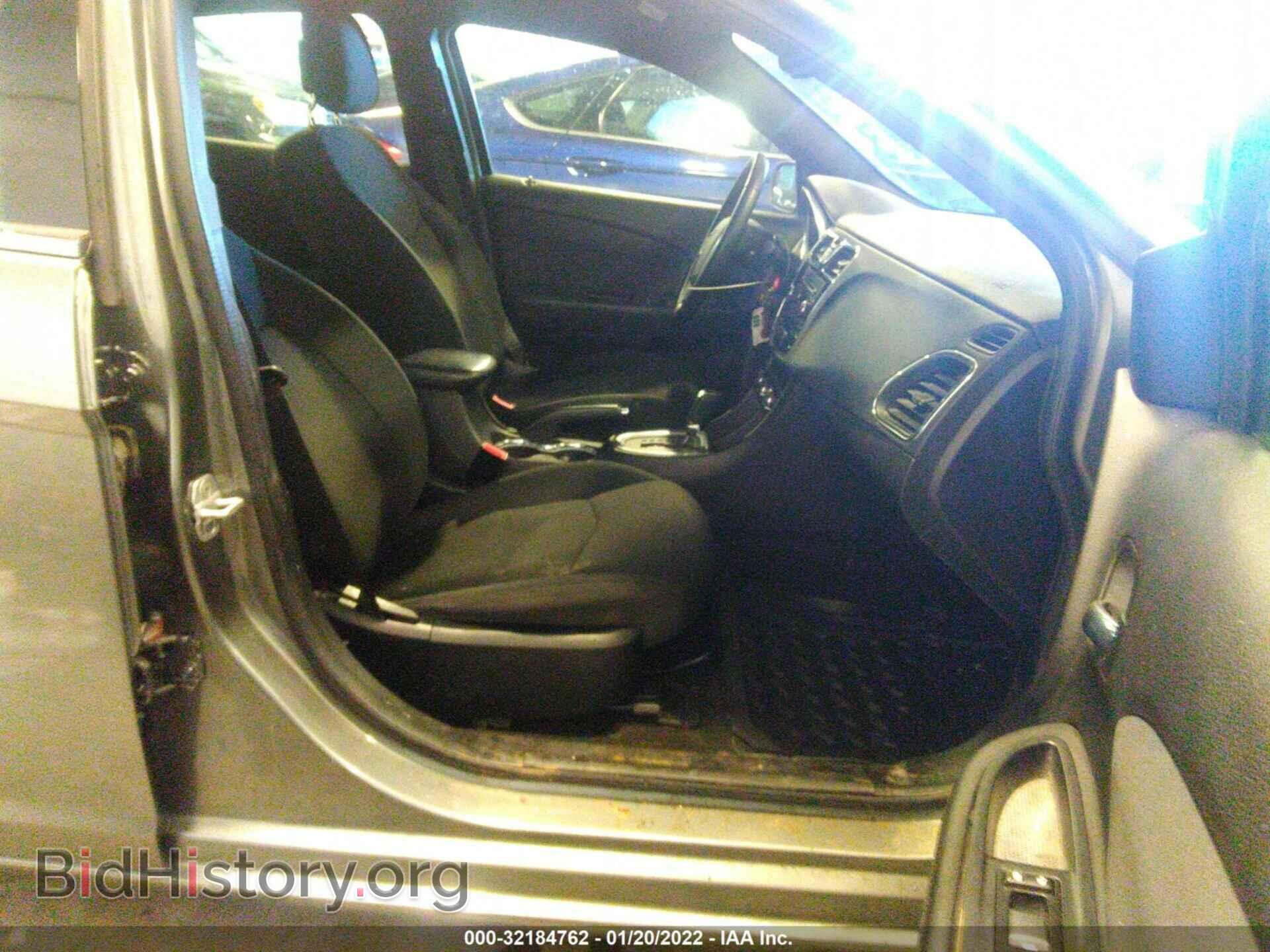 2012 CHRYSLER 200 - VIN: 1C3CCBBB8CN288943 - Фото 5