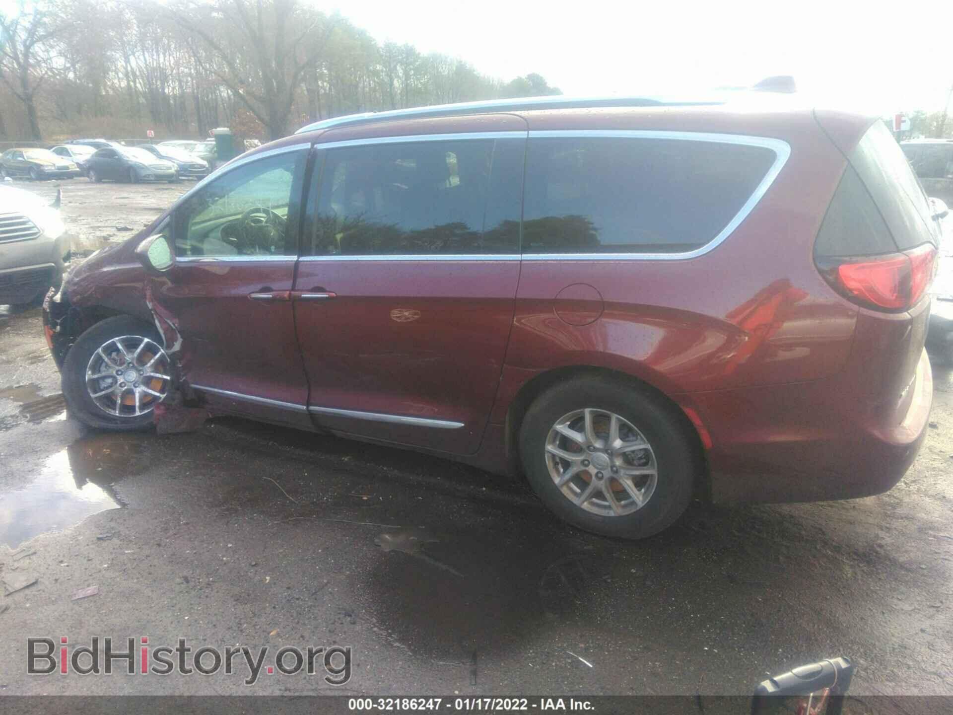 2020 CHRYSLER PACIFICA - VIN: 2C4RC1BG3LR105978 - Фото 3