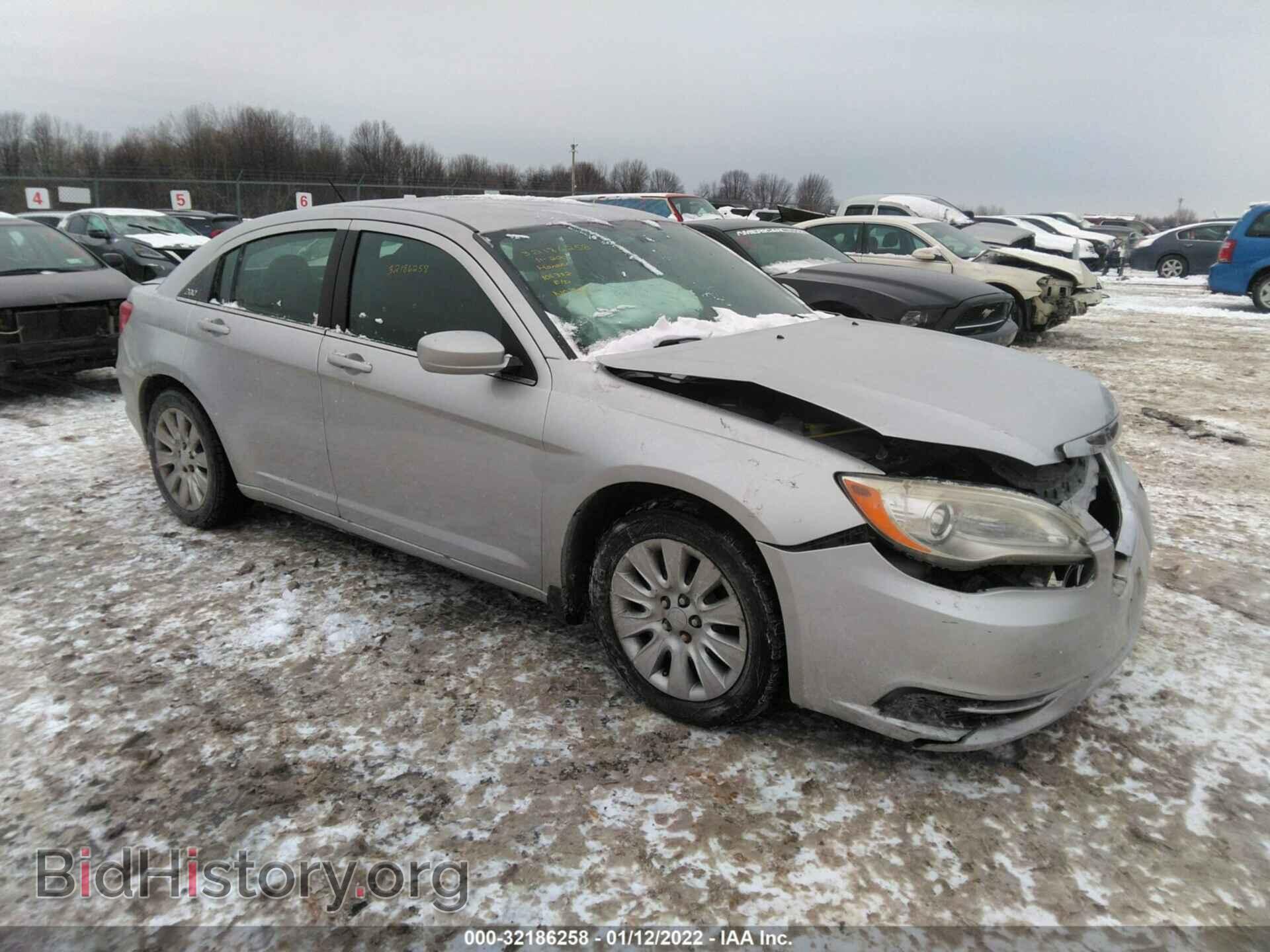 Photo 1C3BC4FB7BN545803 - CHRYSLER 200 2011