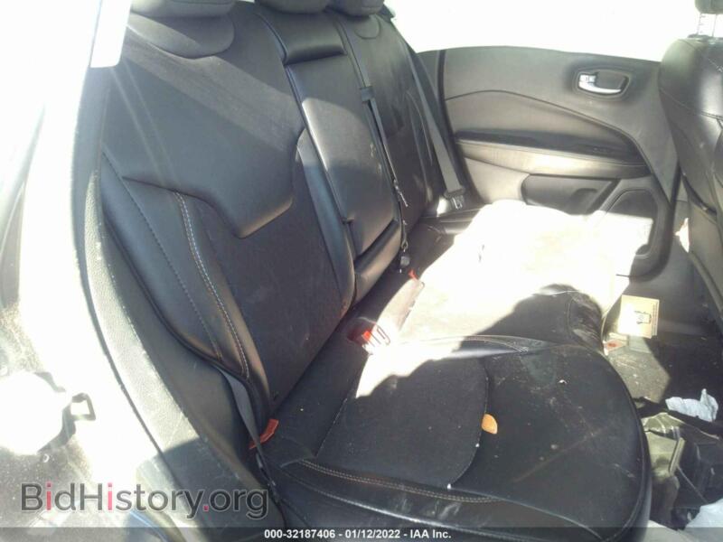 2020 Jeep COMPASS (VIN 3C4NJDBBXLT228877) — photo 8 of 11