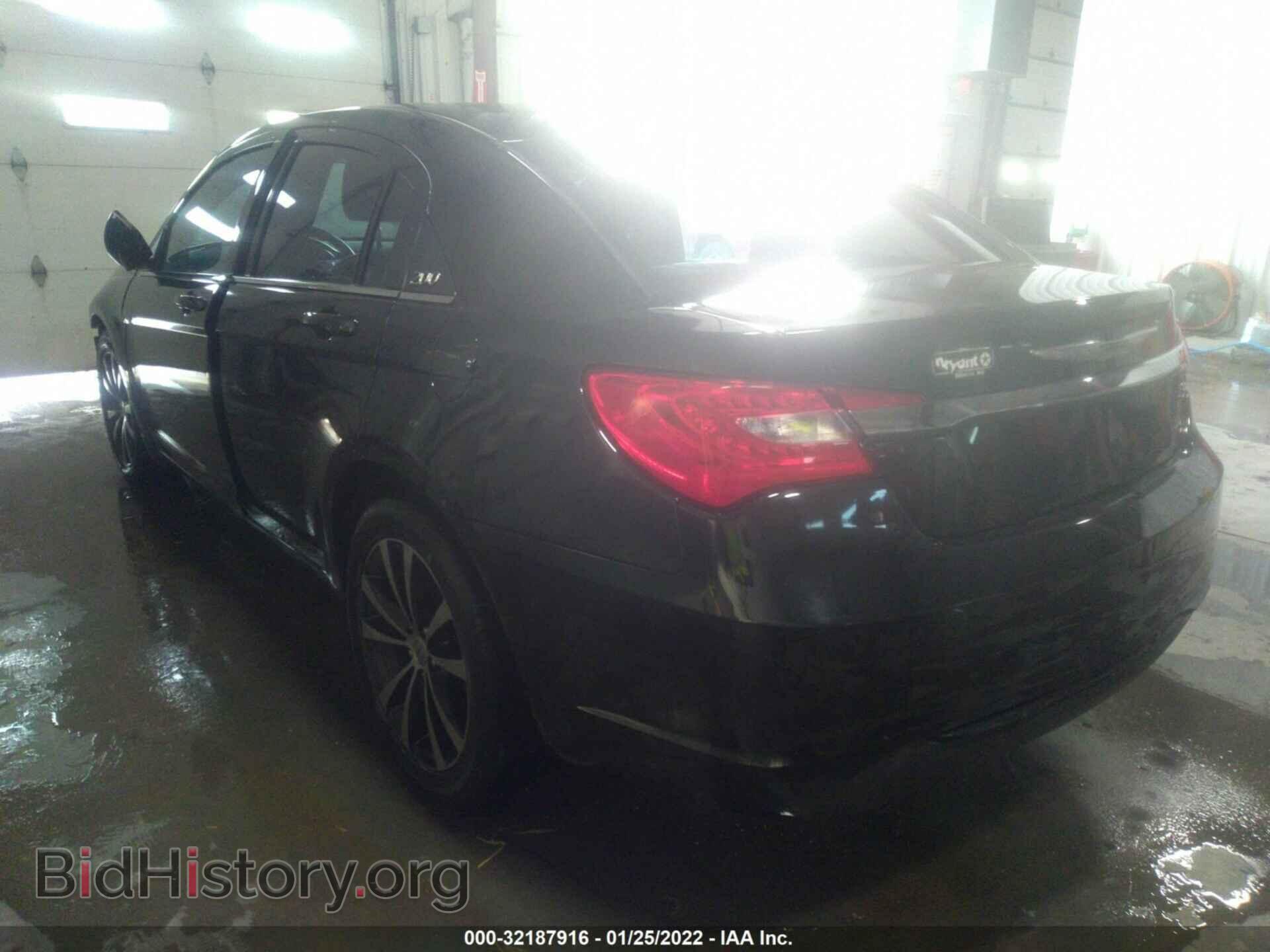 2013 CHRYSLER 200 - VIN: 1C3CCBCG8DN743673 - Фото 3