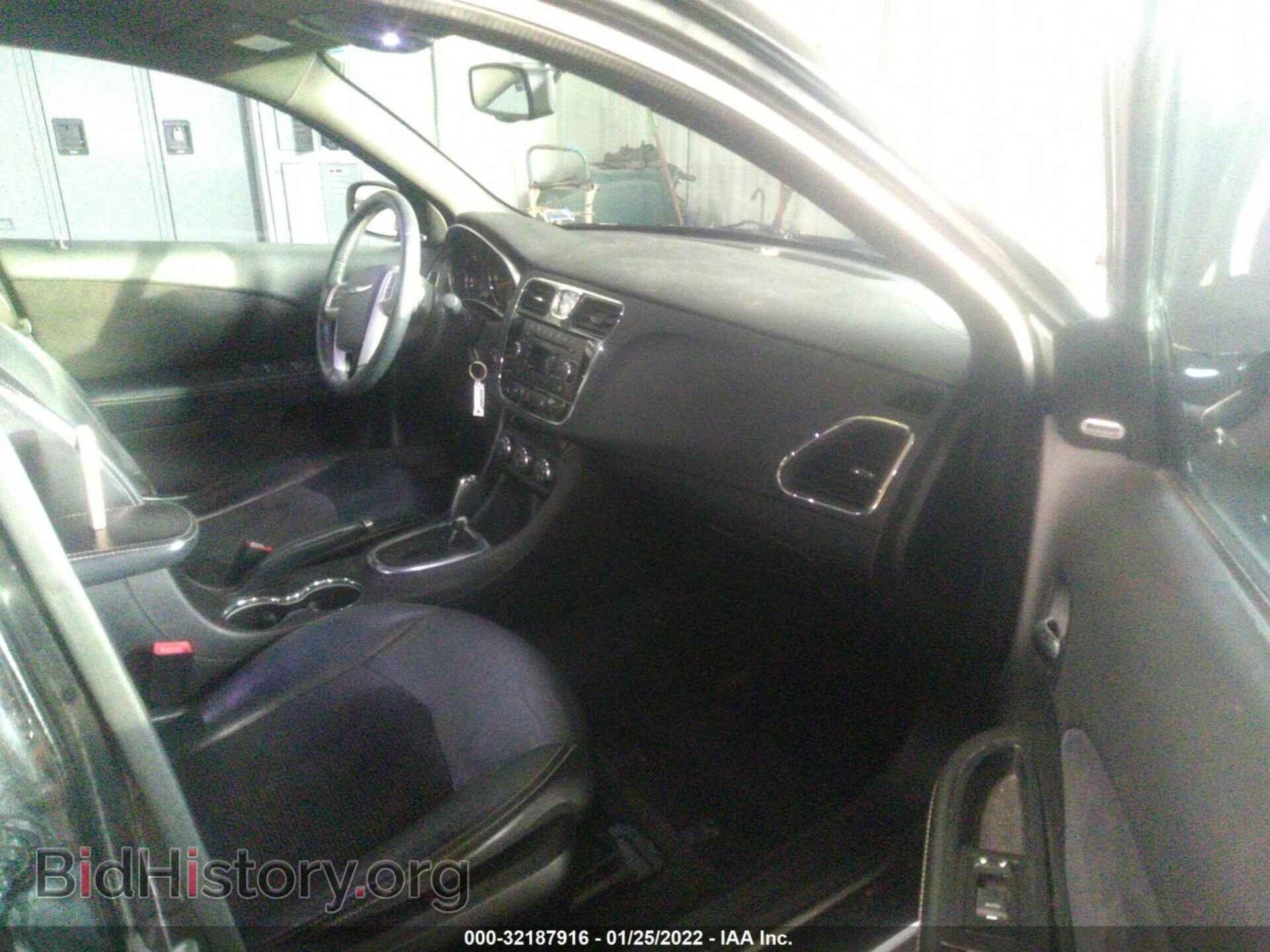 2013 CHRYSLER 200 - VIN: 1C3CCBCG8DN743673 - Фото 5