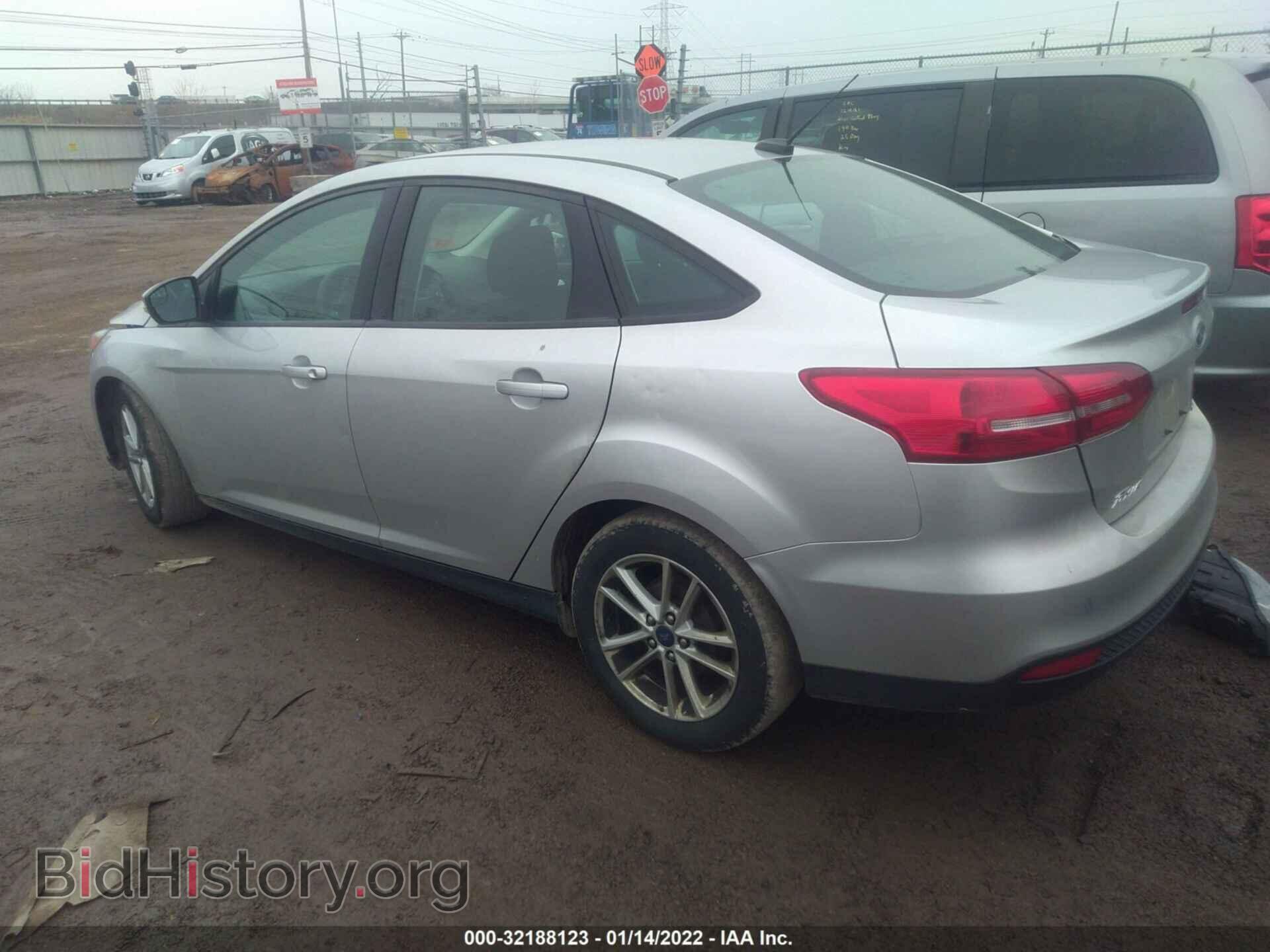 2017 FORD FOCUS - VIN: 1FADP3F29HL243572 - Фото 3