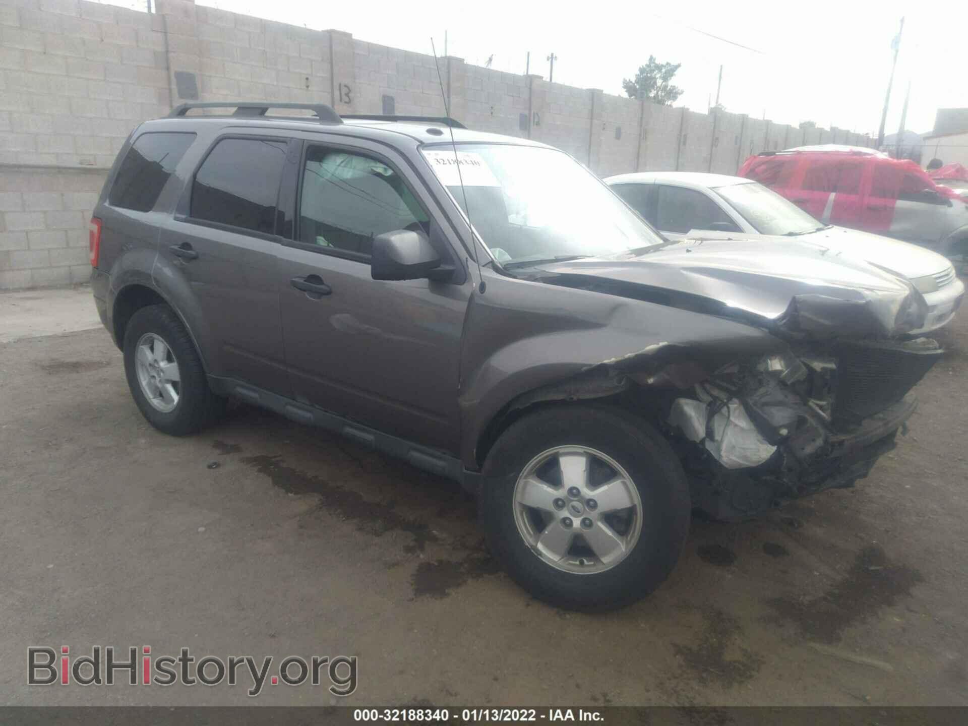 Фотография 1FMCU0D75BKB65408 - FORD ESCAPE 2011