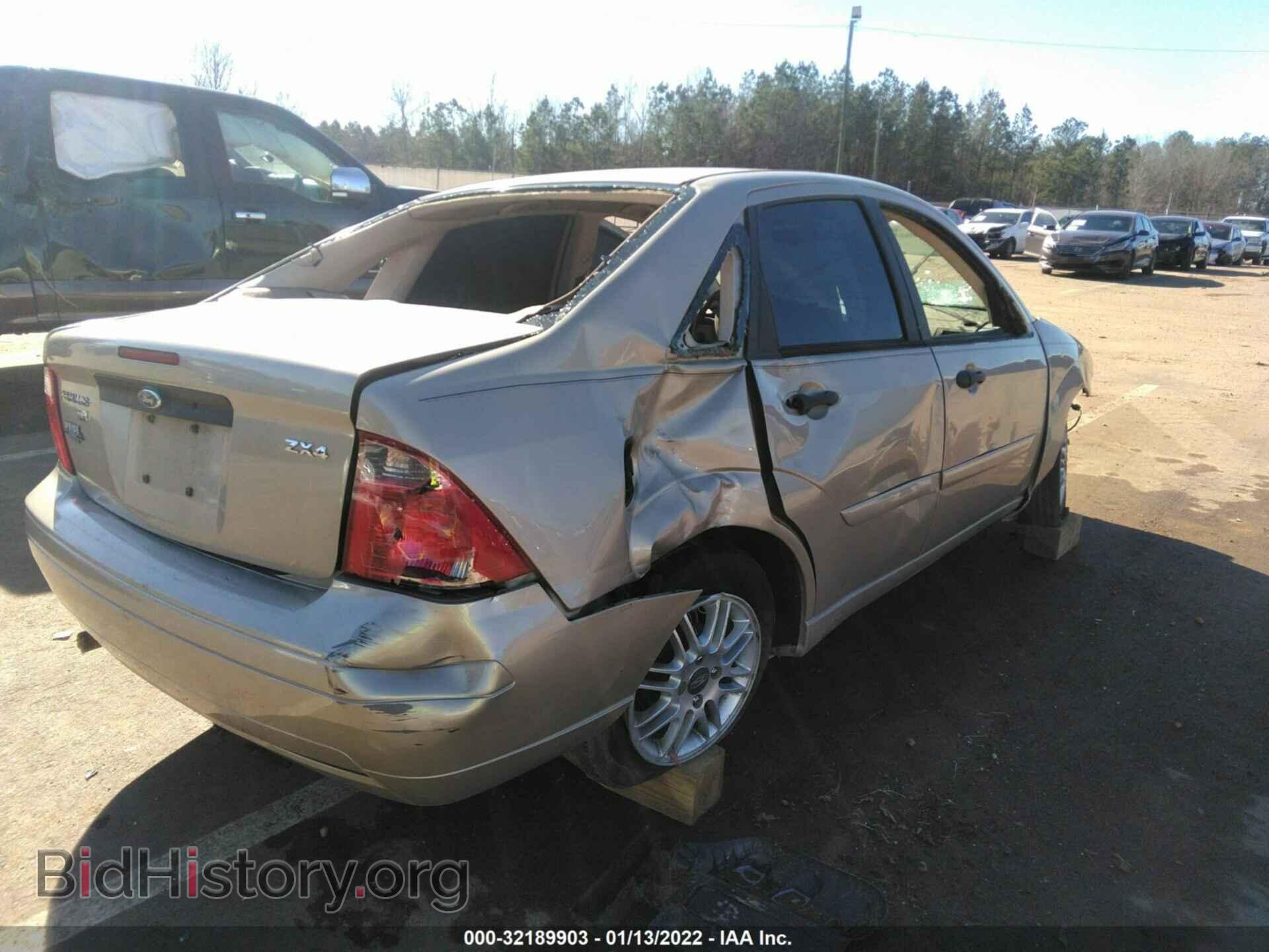 2006 FORD FOCUS - VIN: 1FAFP34N06W197079 - Фото 4