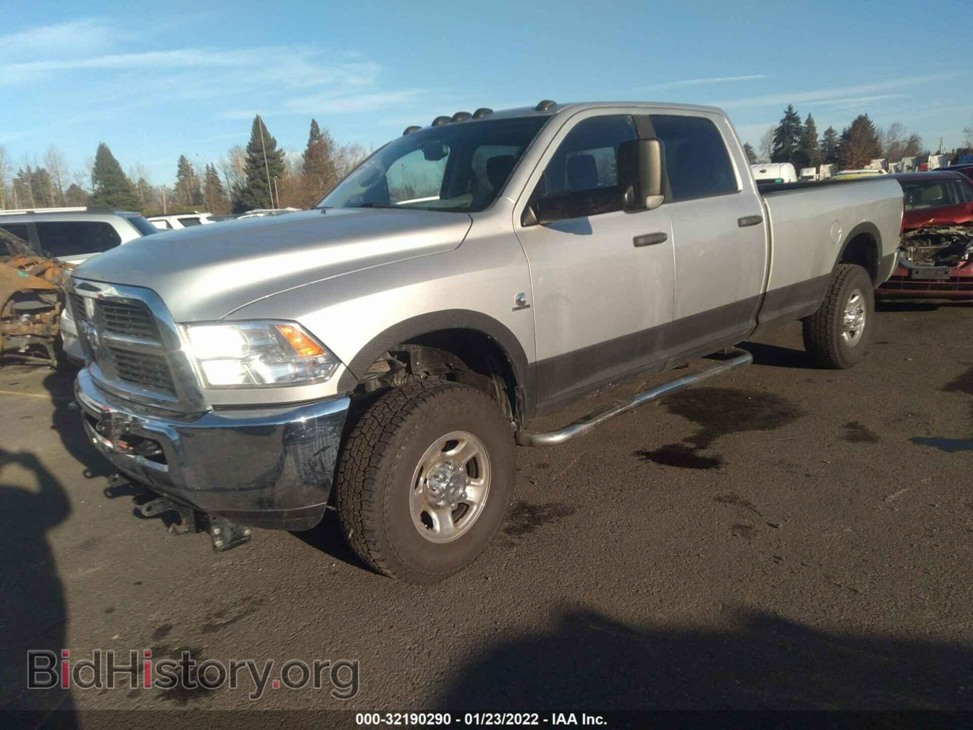 2012 RAM 3500 - VIN: 3C63D3HLXCG238981 - Photo 2