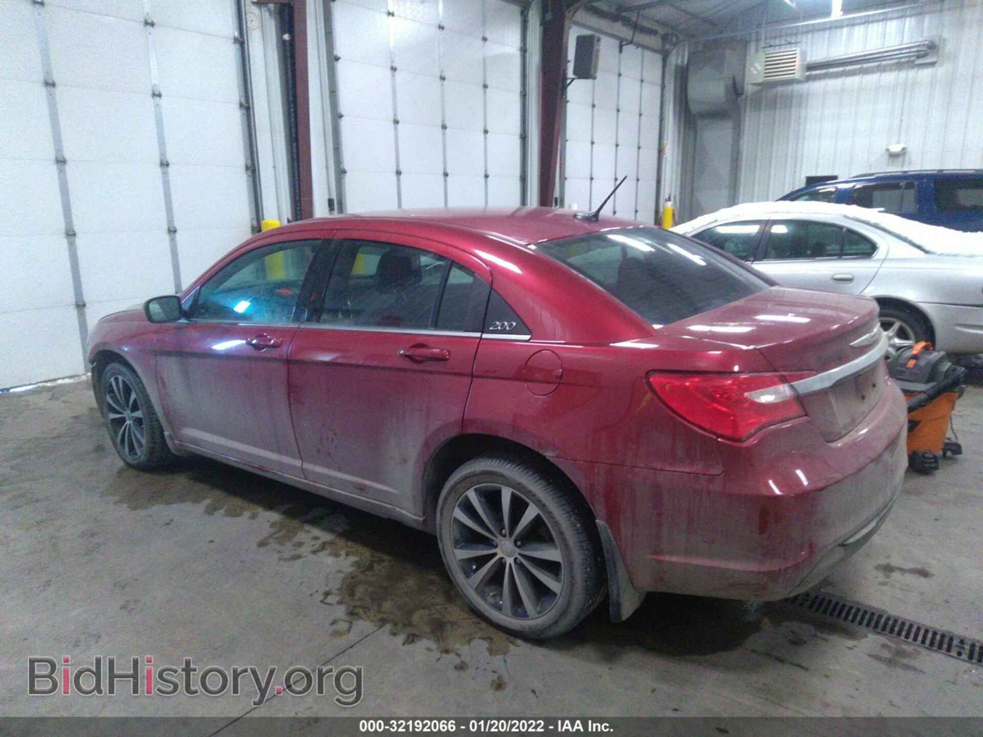 2012 CHRYSLER 200 - VIN: 1C3CCBHG9CN277727 - Фото 3