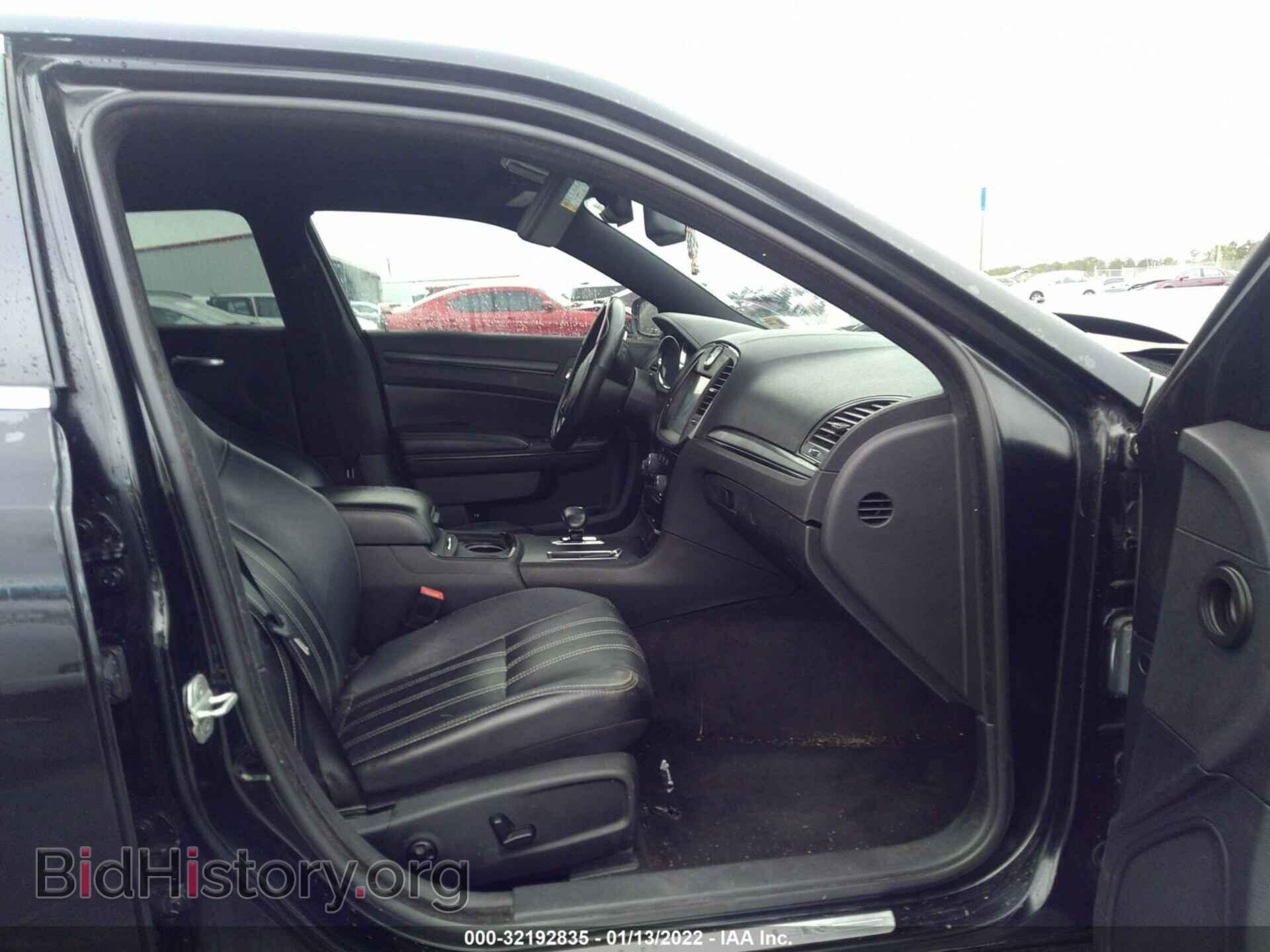 2012 CHRYSLER 300 - VIN: 2C3CCABG9CH245534 - Фото 5