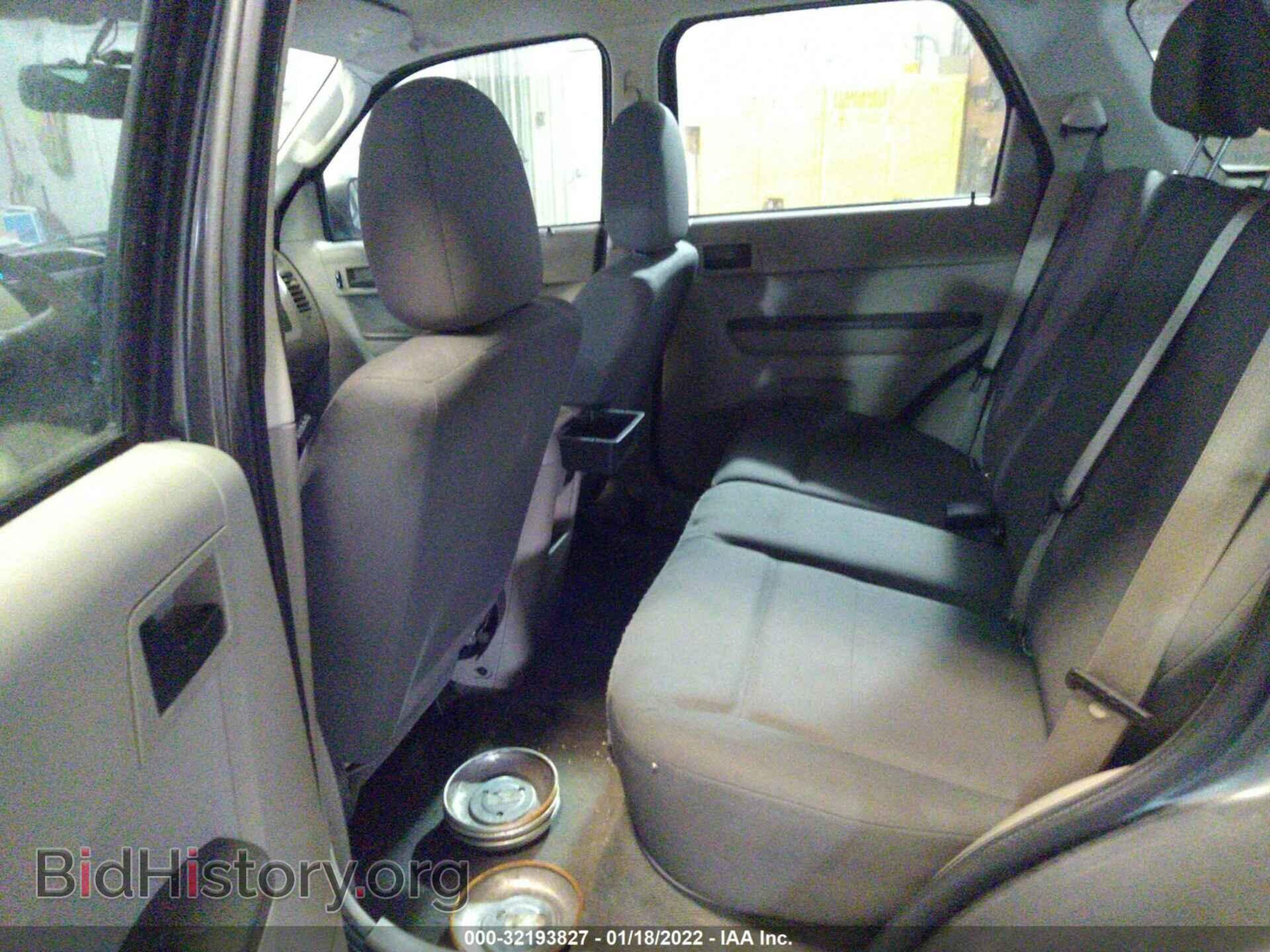 2011 FORD ESCAPE - VIN: 1FMCU0C78BKA93377 - Фото 8