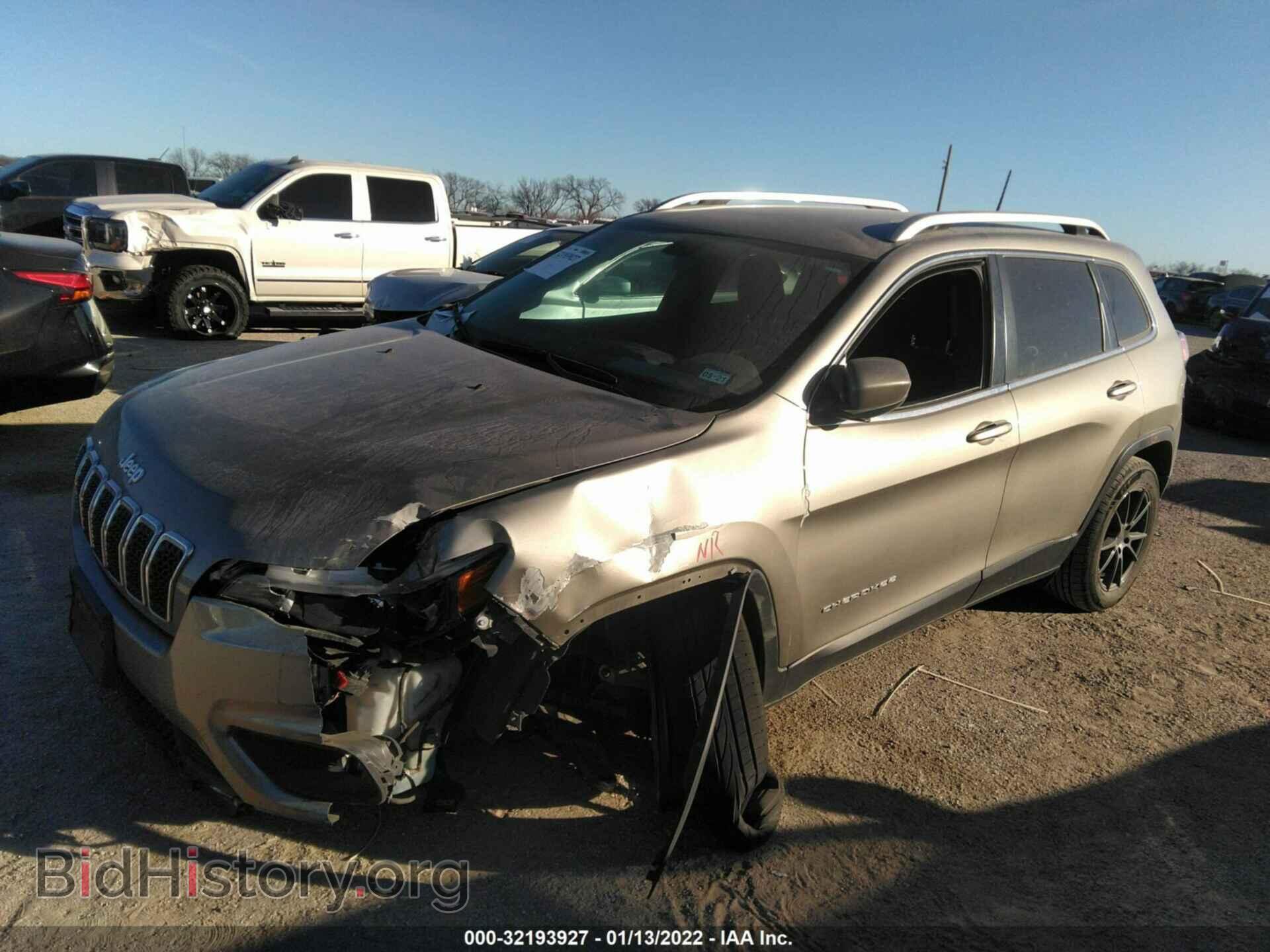 2019 JEEP CHEROKEE - VIN: 1C4PJLCB4KD340242 - Фото 2