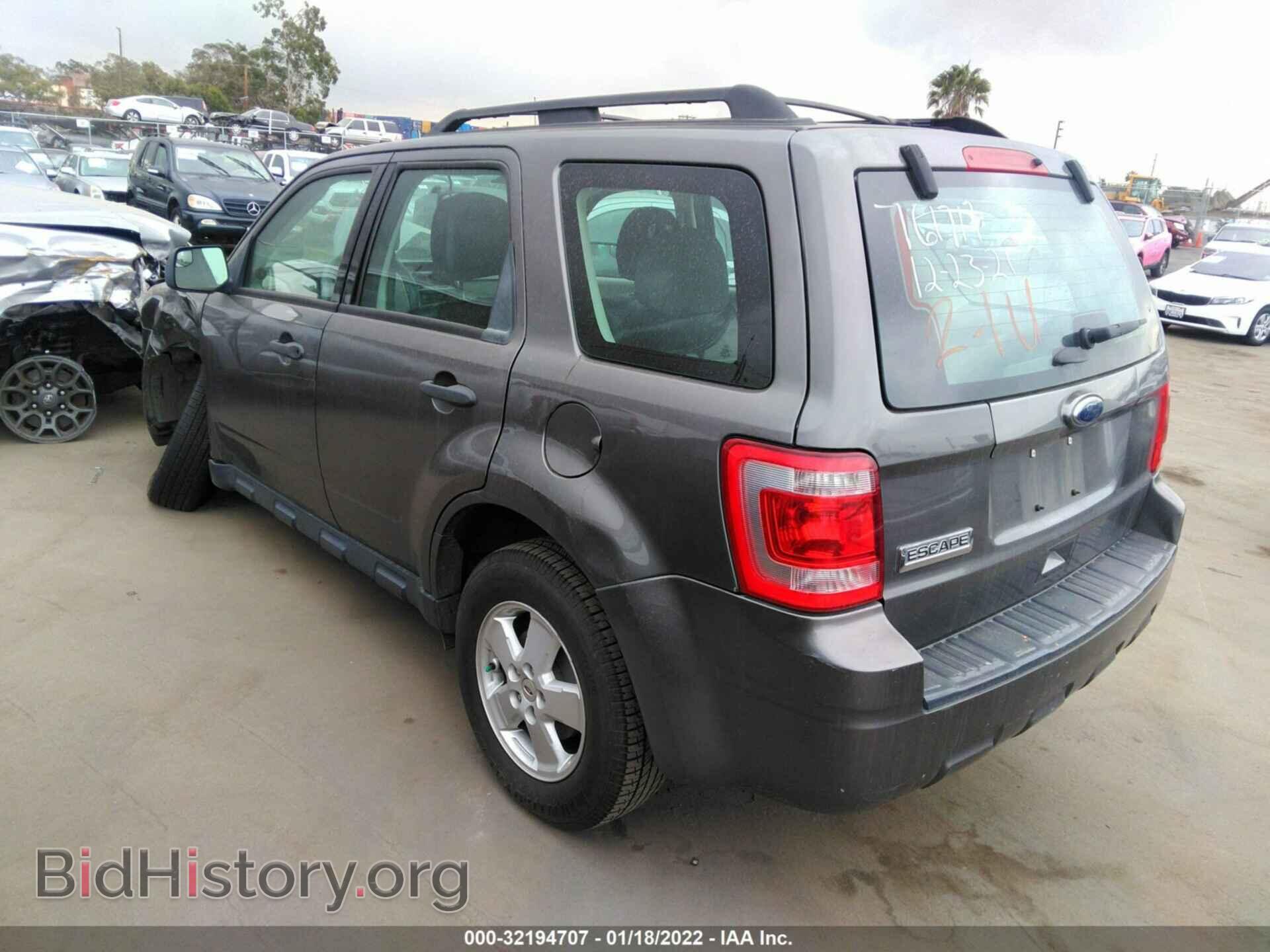2012 FORD ESCAPE - VIN: 1FMCU0C79CKC67491 - Фото 3