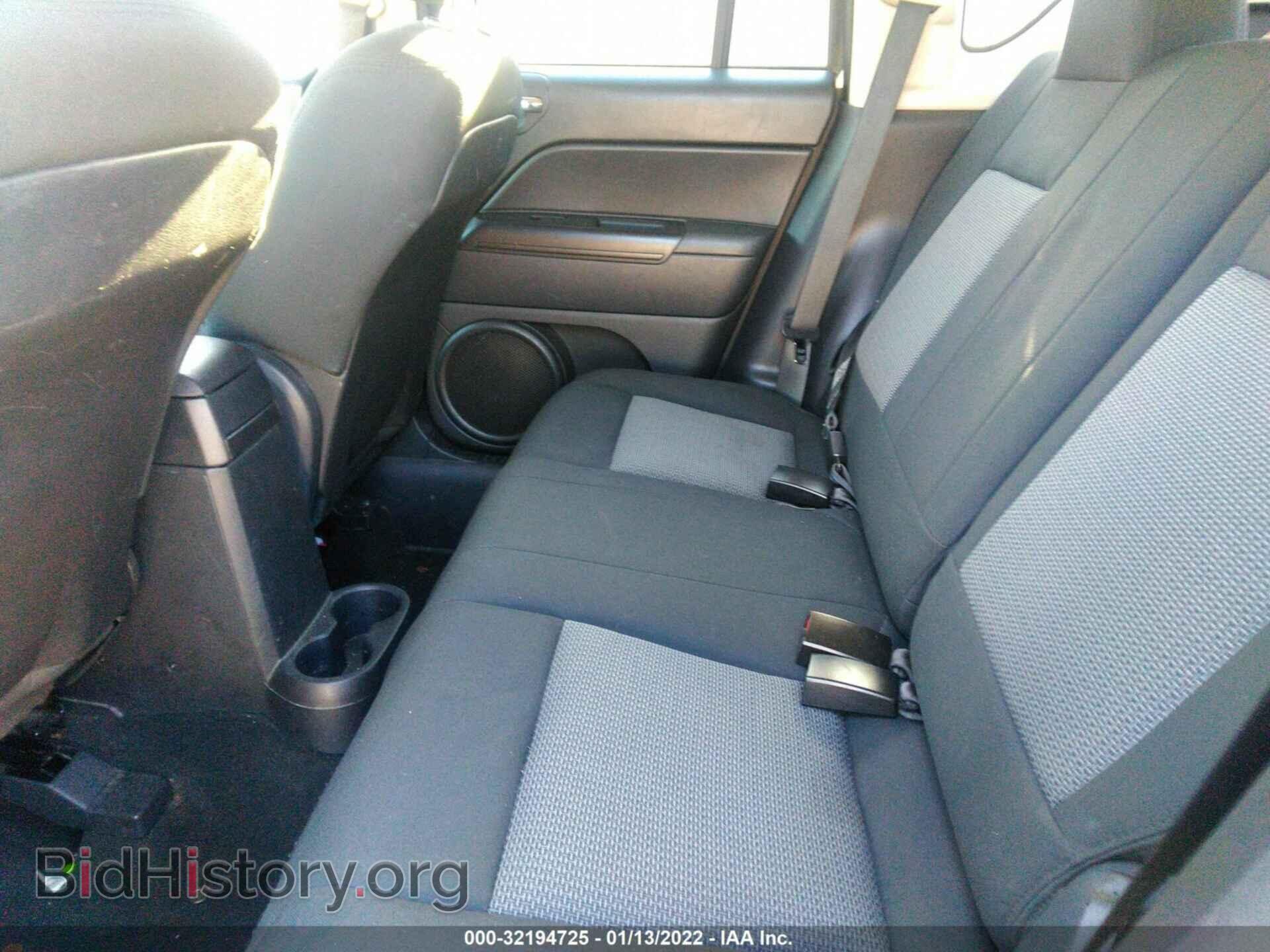 2010 JEEP COMPASS - VIN: 1J4NF1FB7AD671639 - Фото 8