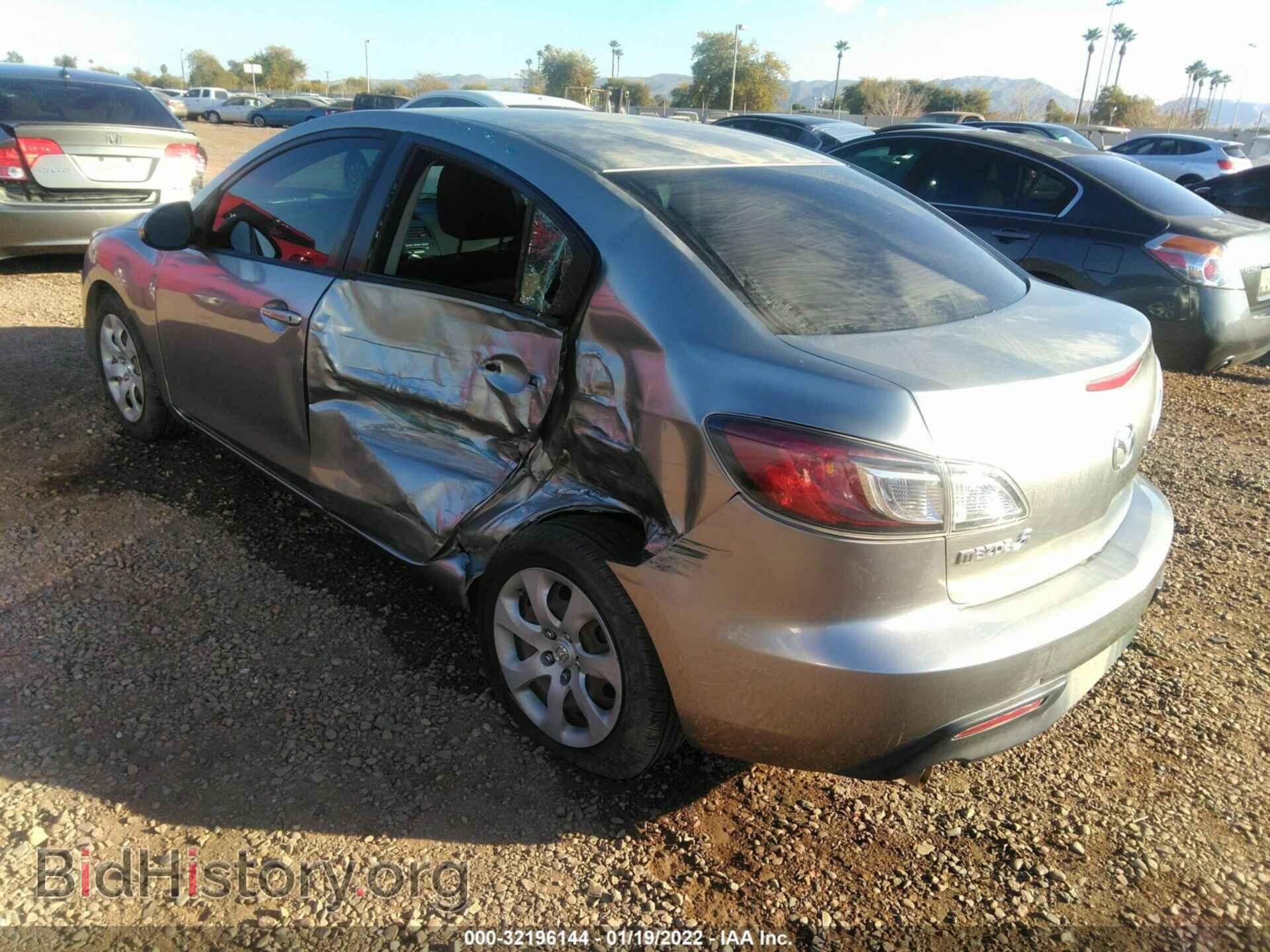 2011 MAZDA MAZDA3 - VIN: JM1BL1UG5B1492616 - Фото 3