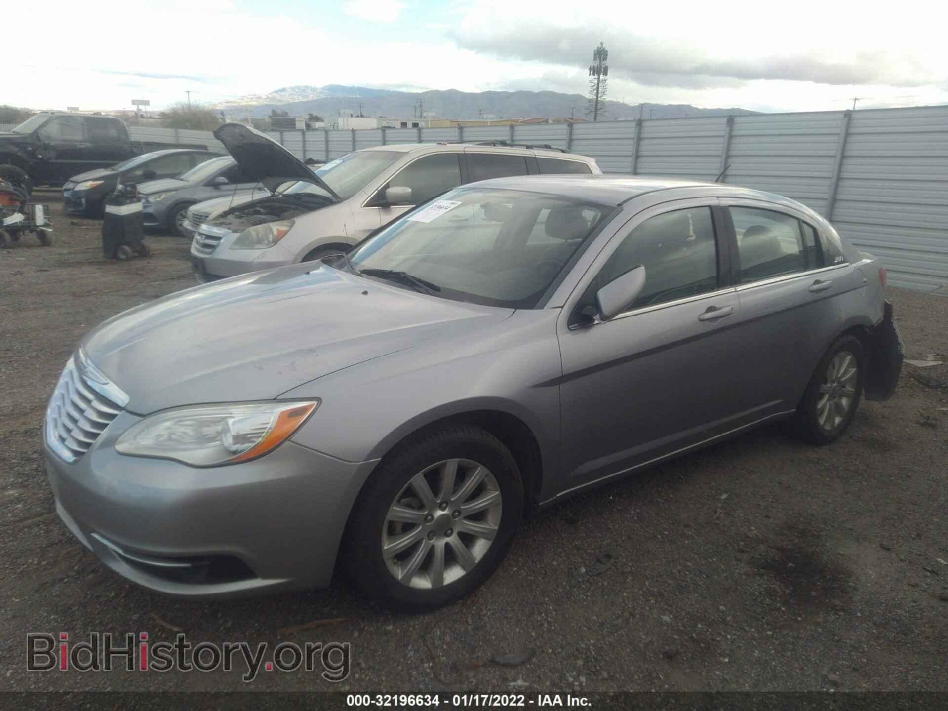 2013 CHRYSLER 200 - VIN: 1C3CCBBB7DN509949 - Photo 2