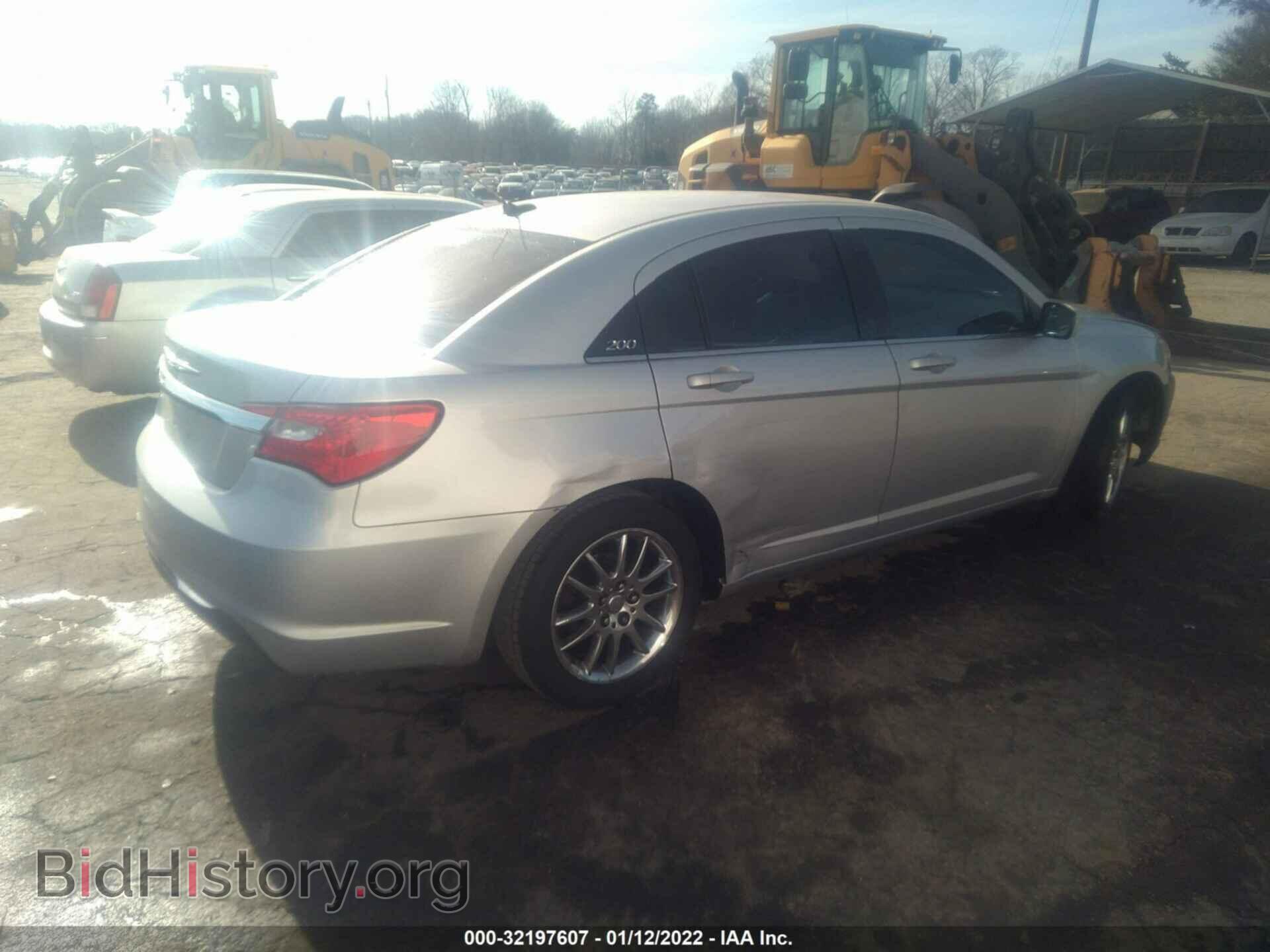 2012 CHRYSLER 200 - VIN: 1C3CCBAB4CN162810 - Фото 4