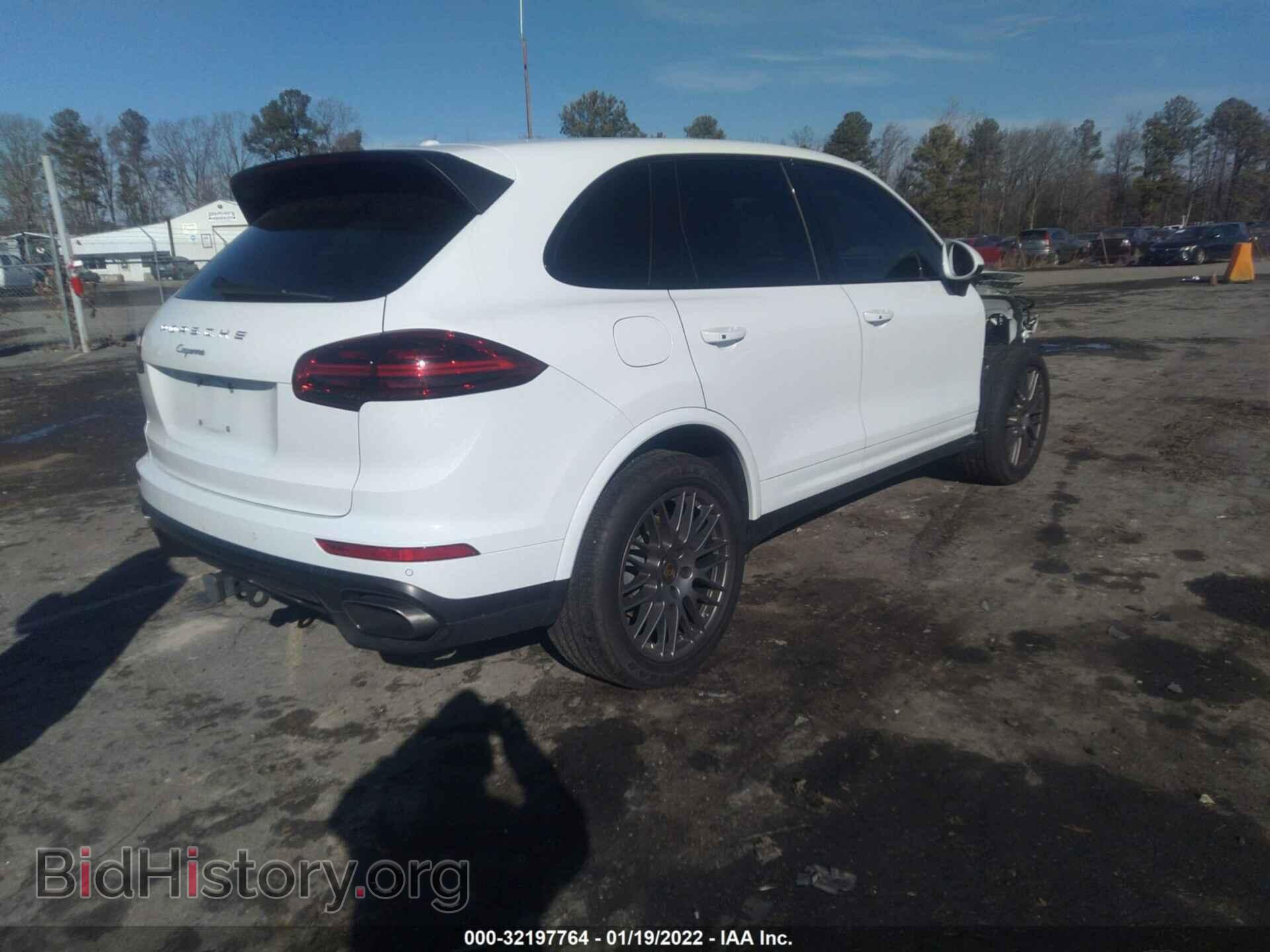 2017 PORSCHE CAYENNE - VIN: WP1AA2A21HKA88147 - Фото 4