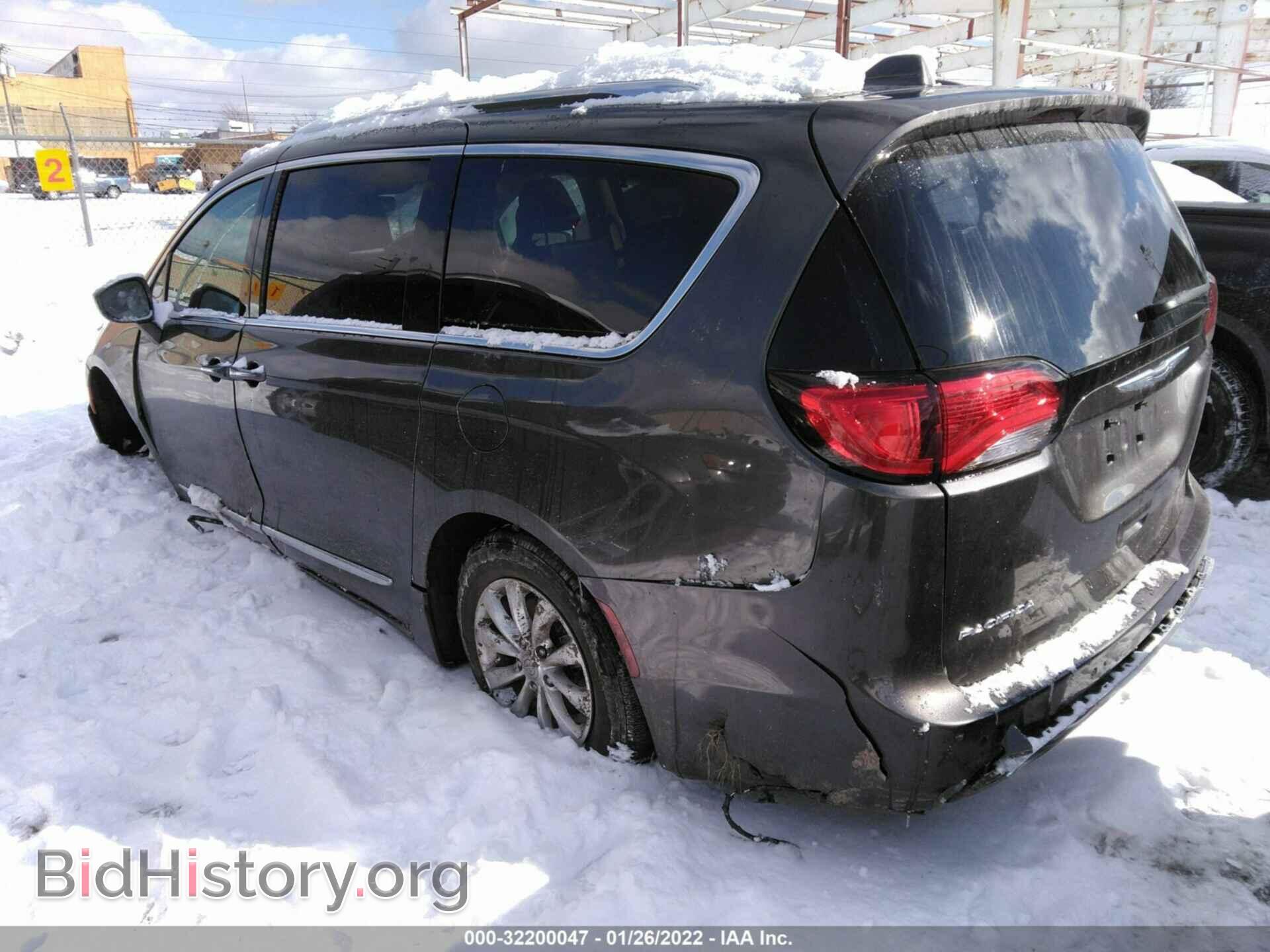 2019 CHRYSLER PACIFICA - VIN: 2C4RC1BG5KR686950 - Фото 2