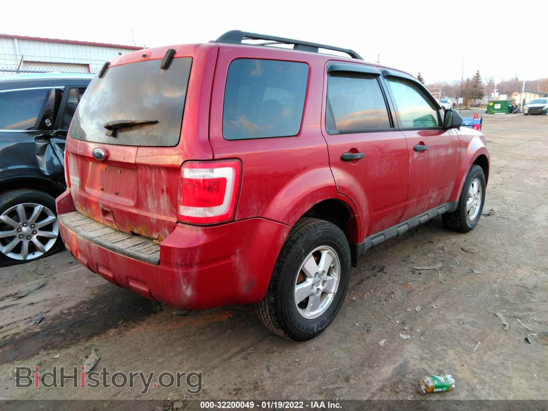 2011 FORD ESCAPE - VIN: 1FMCU0D79BKA05399 - Фото 4