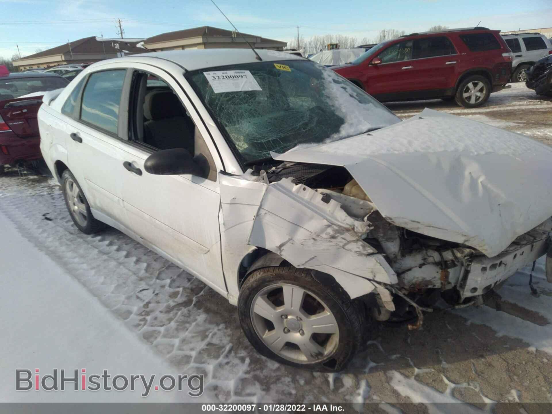 Photo 1FAHP34N97W195602 - FORD FOCUS 2007
