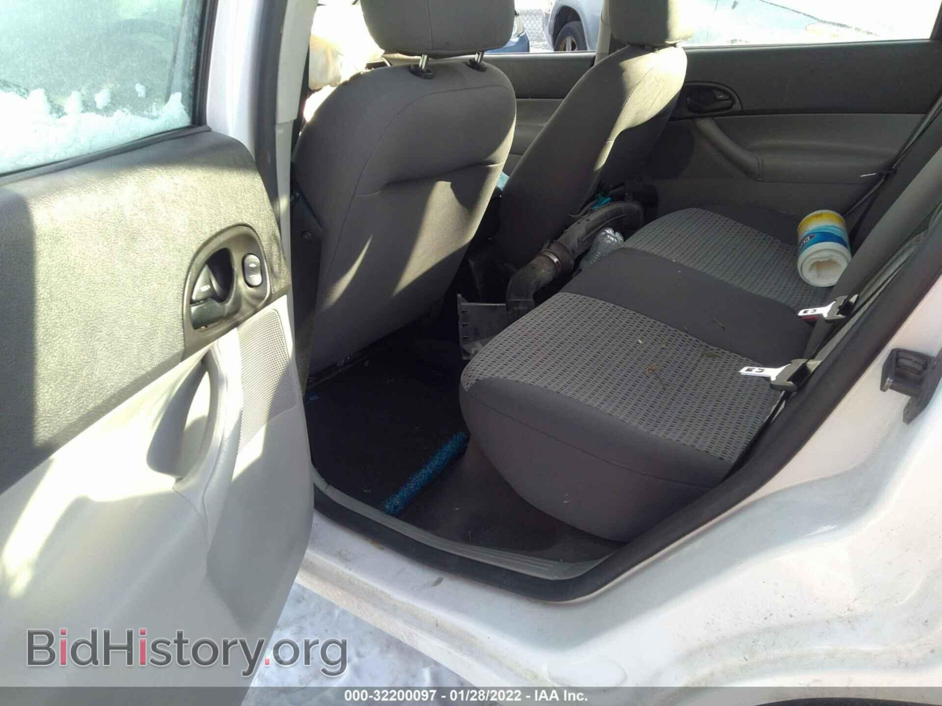 2007 FORD FOCUS - VIN: 1FAHP34N97W195602 - Фото 8