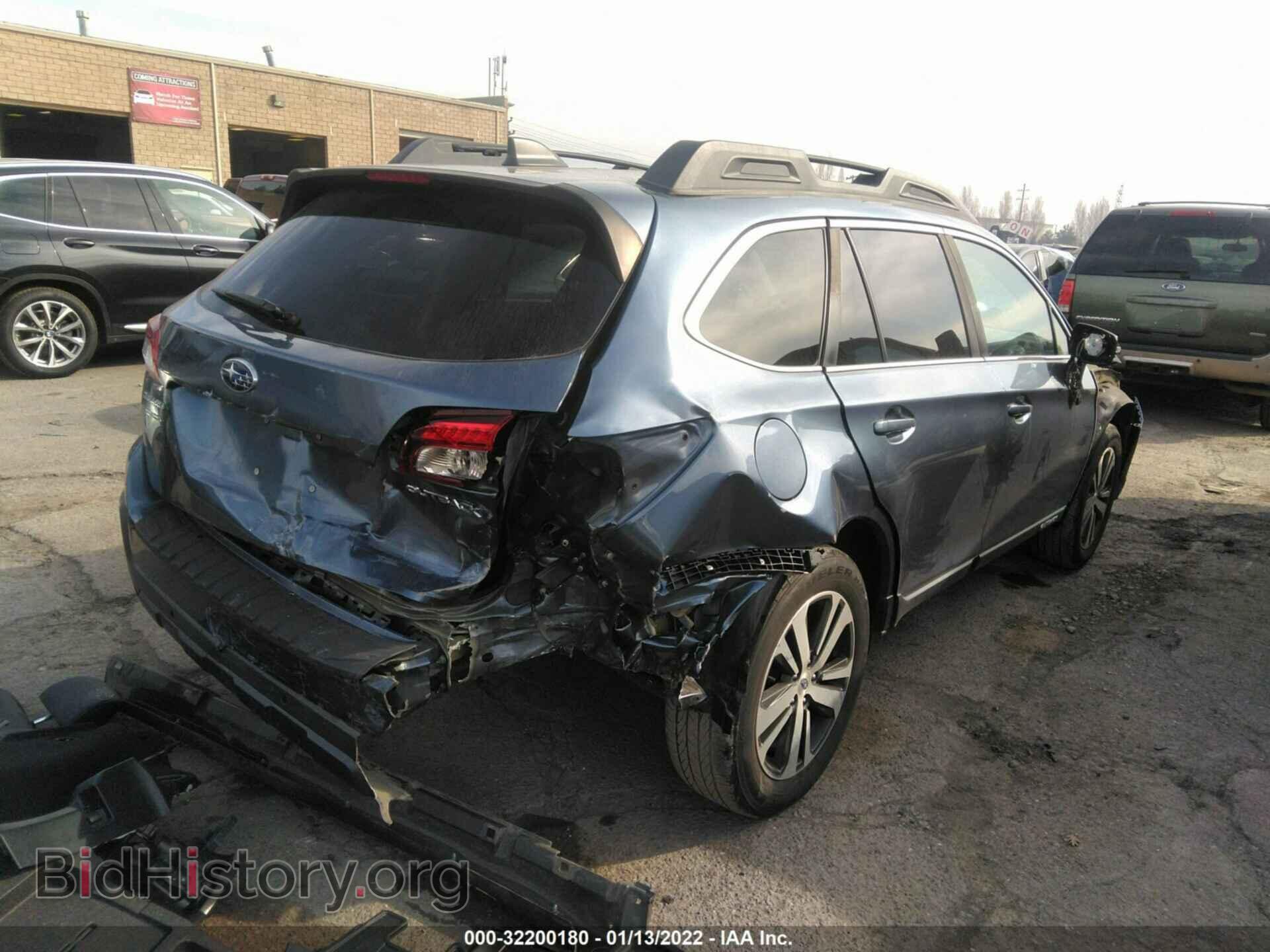 2018 SUBARU OUTBACK - VIN: 4S4BSANC9J3288740 - Фото 4