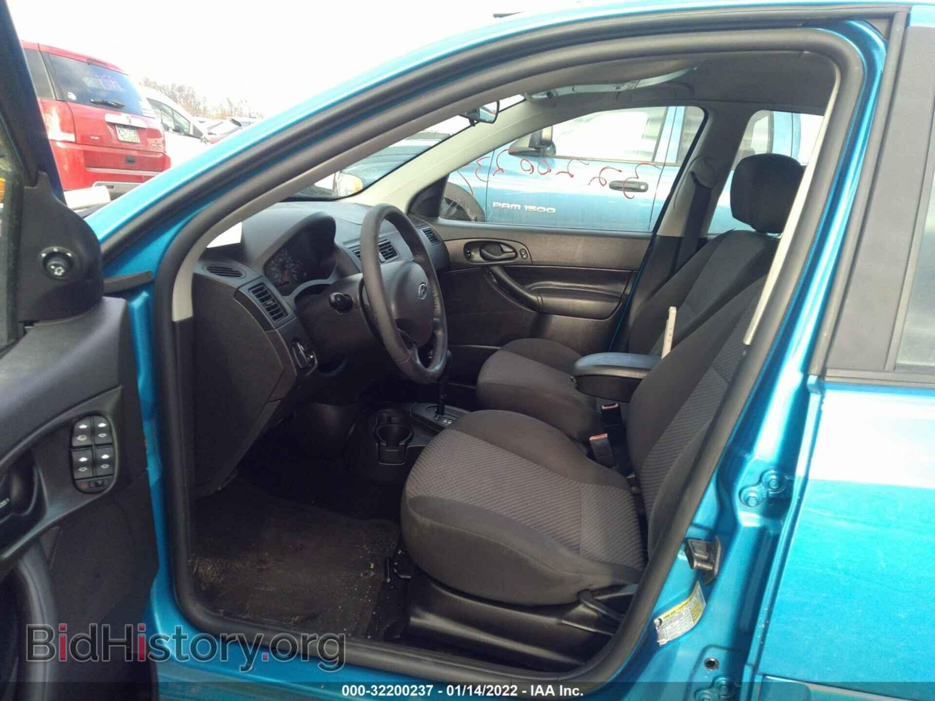 2007 FORD FOCUS - VIN: 1FAHP37NX7W201239 - Фото 5