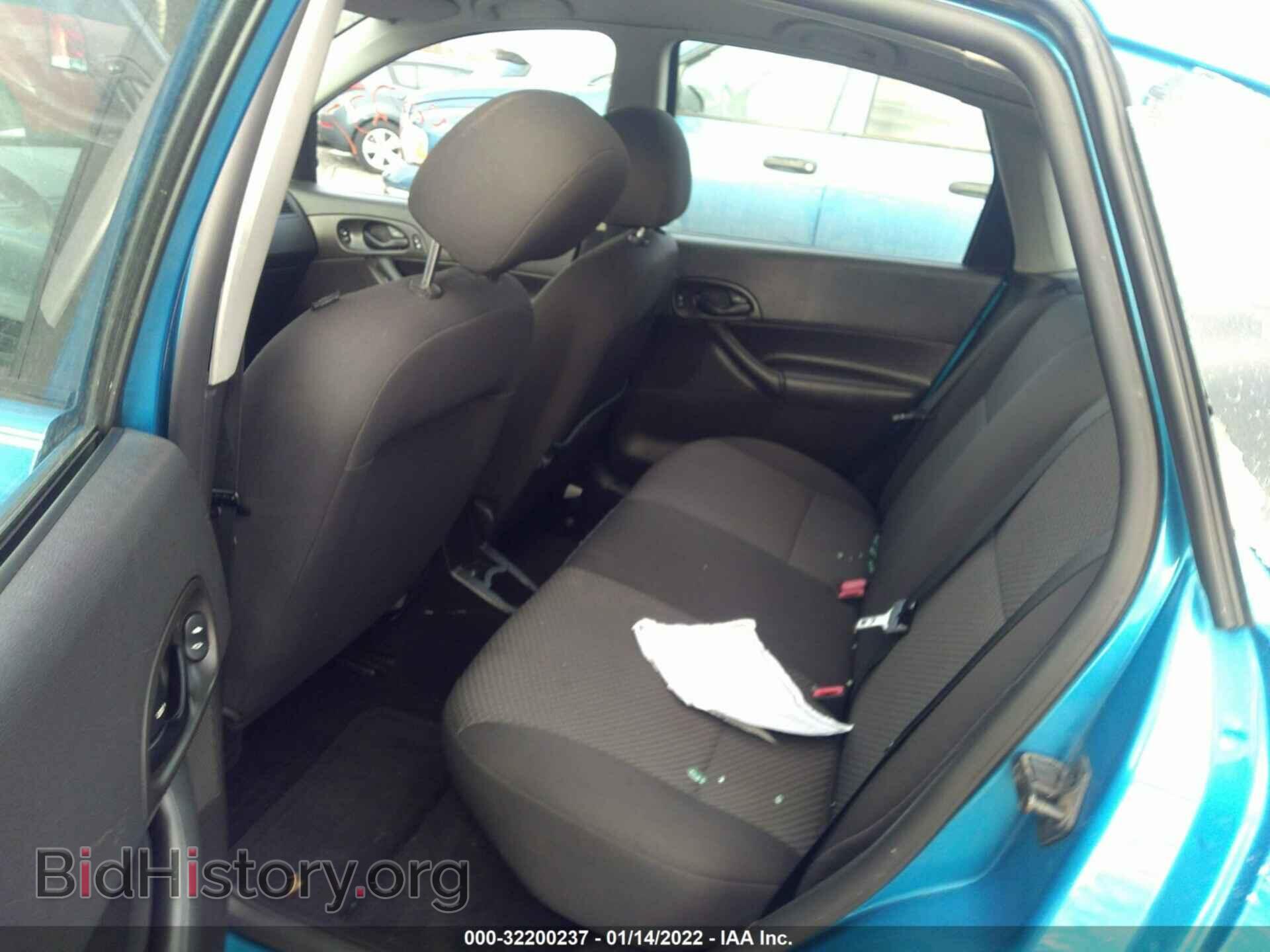 2007 FORD FOCUS - VIN: 1FAHP37NX7W201239 - Фото 8