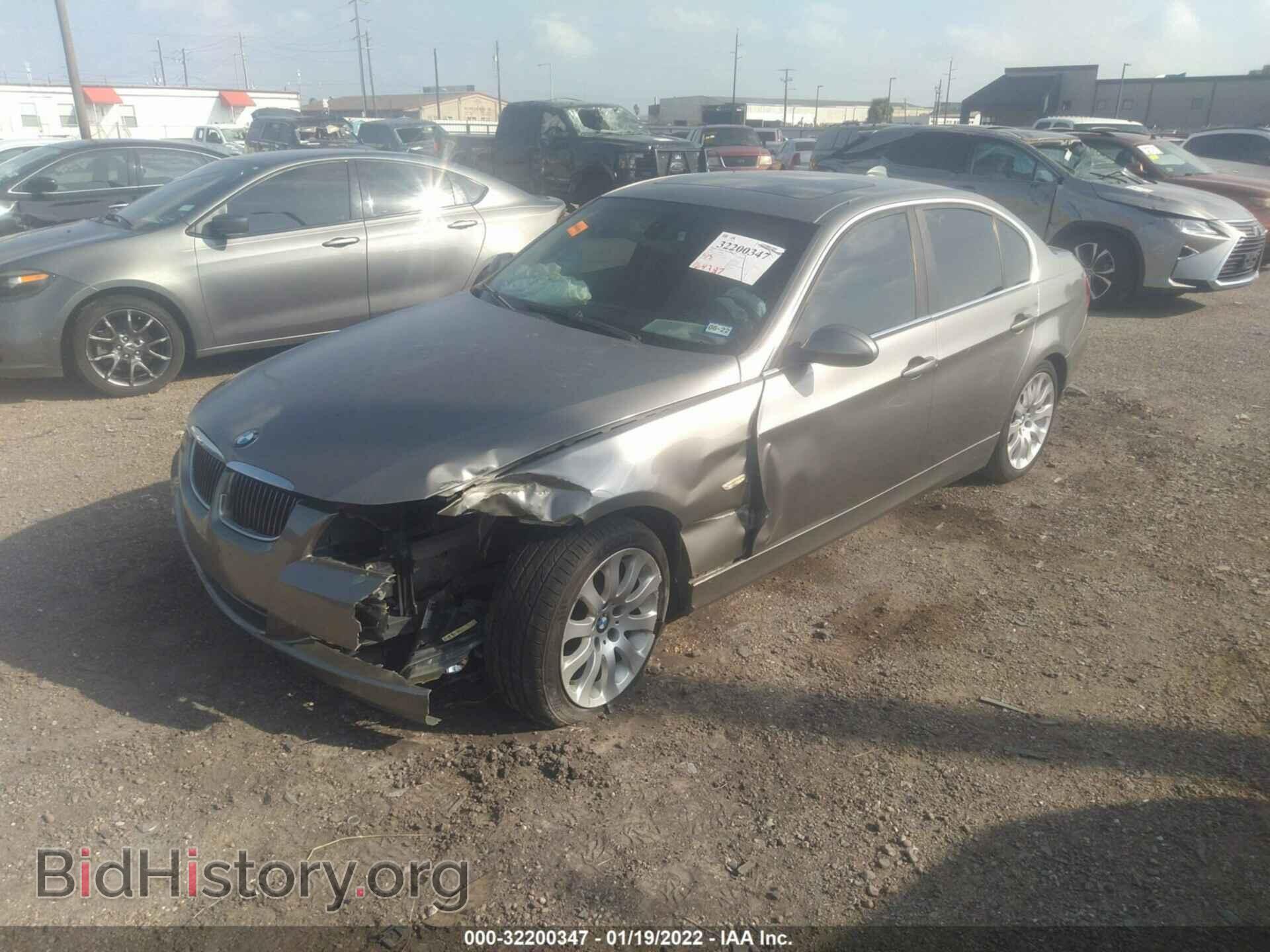 2008 BMW 3 SERIES - VIN: WBAVB73578VH25125 - Фото 2